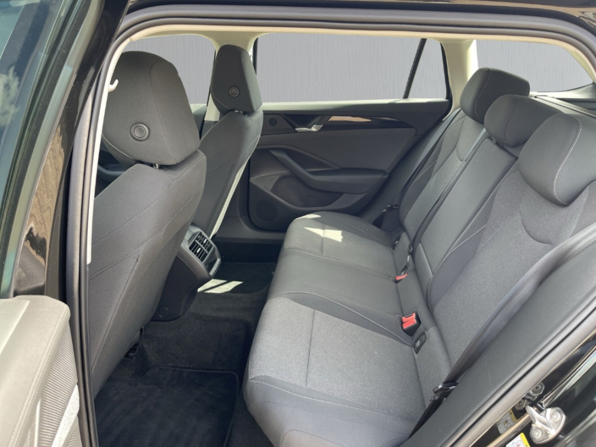 Volkswagen Passat Basis-Modell