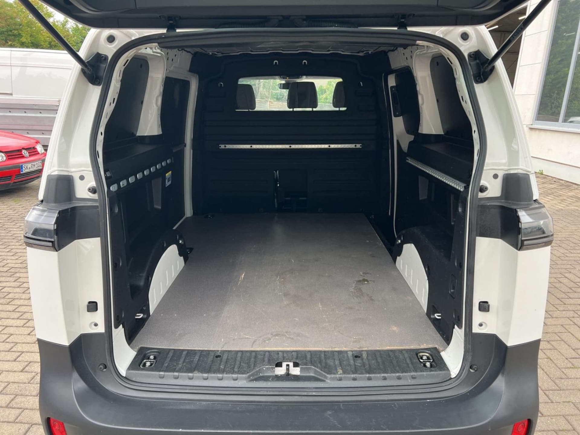 Volkswagen ID. Buzz Cargo Basis-Modell