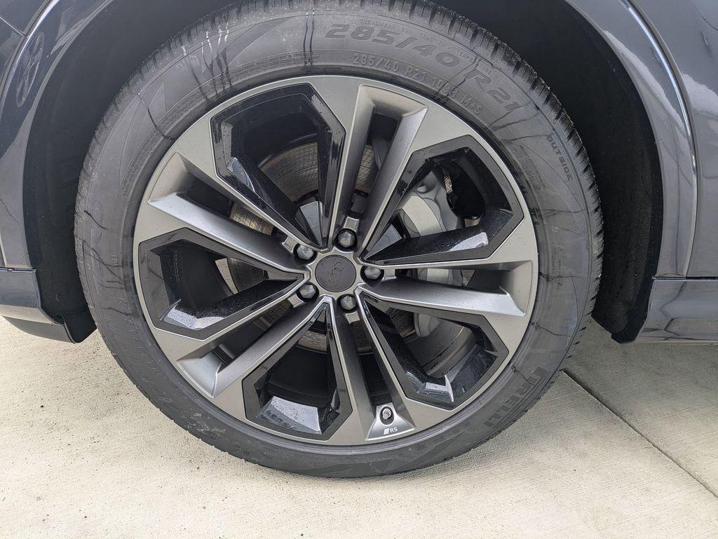 2026 Audi Q7 Premium Plus - Photo 10