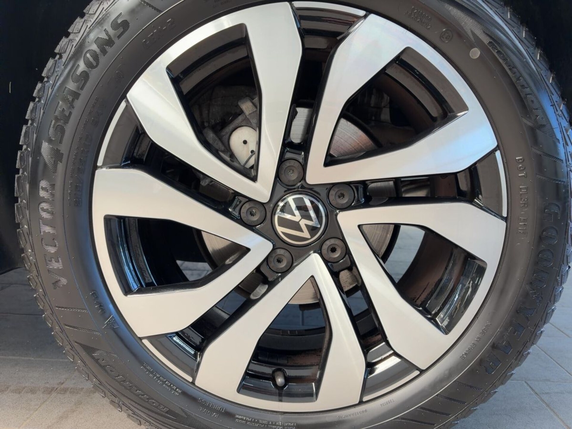 Volkswagen T-Roc Active
