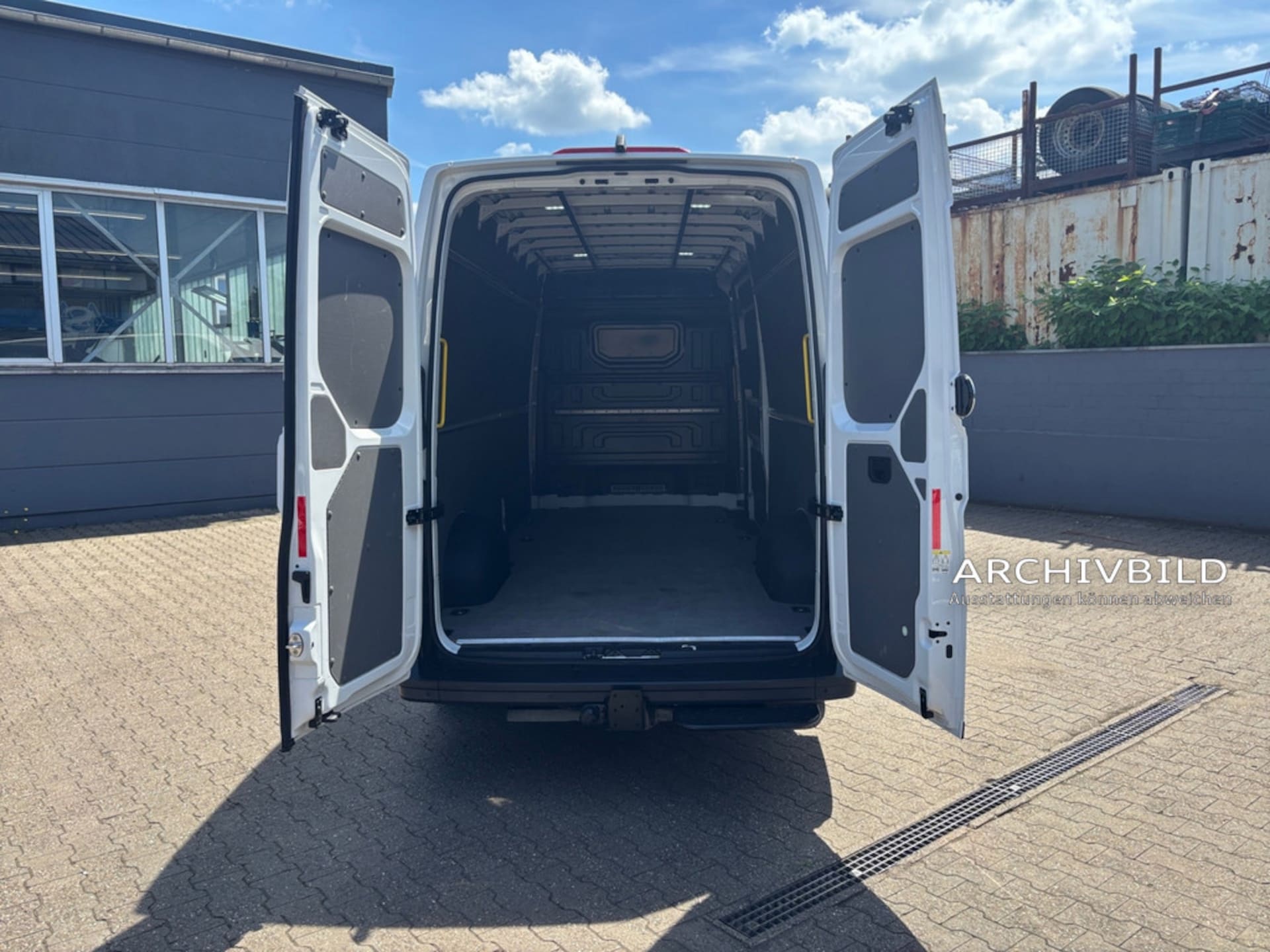 Volkswagen Crafter Kasten langer Radstand