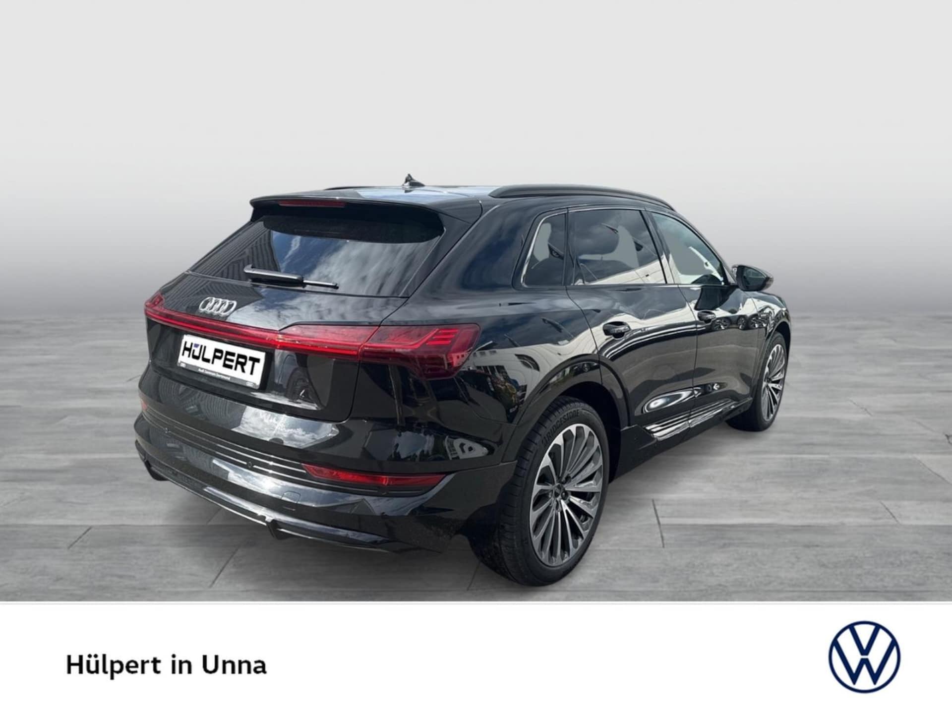 Audi e-tron S line
