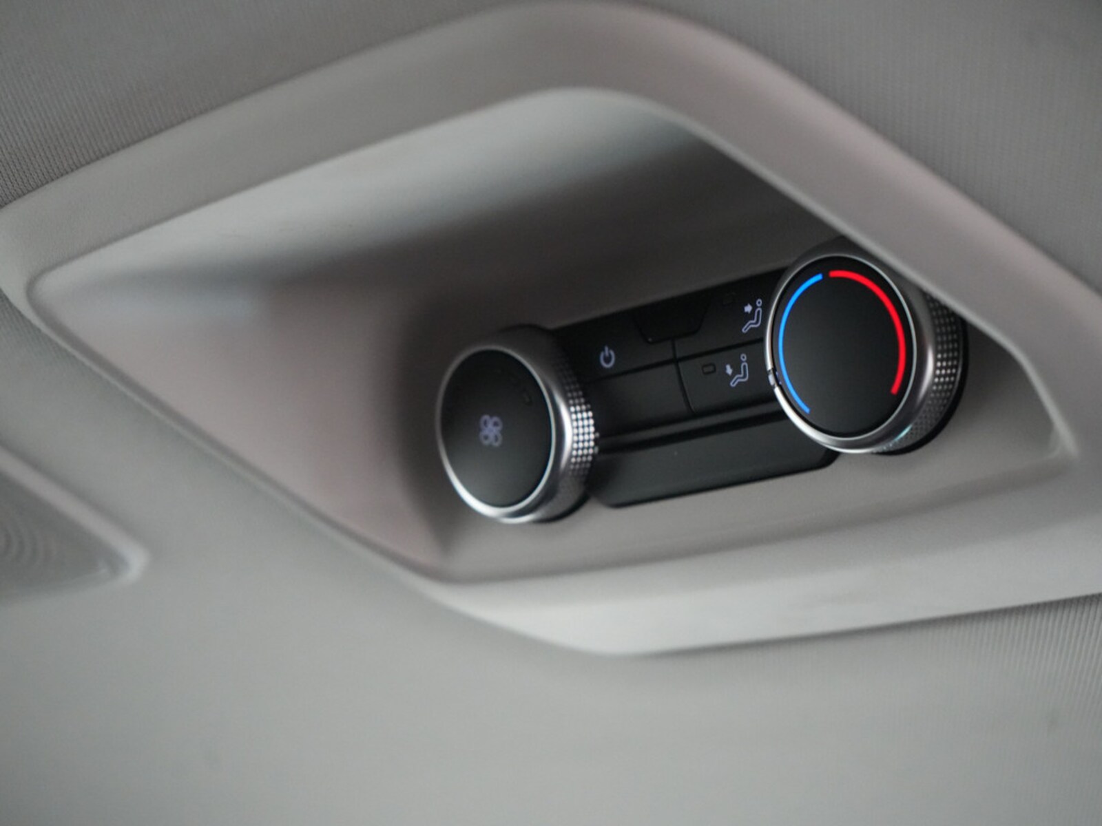 Volkswagen Caravelle – Bild 11