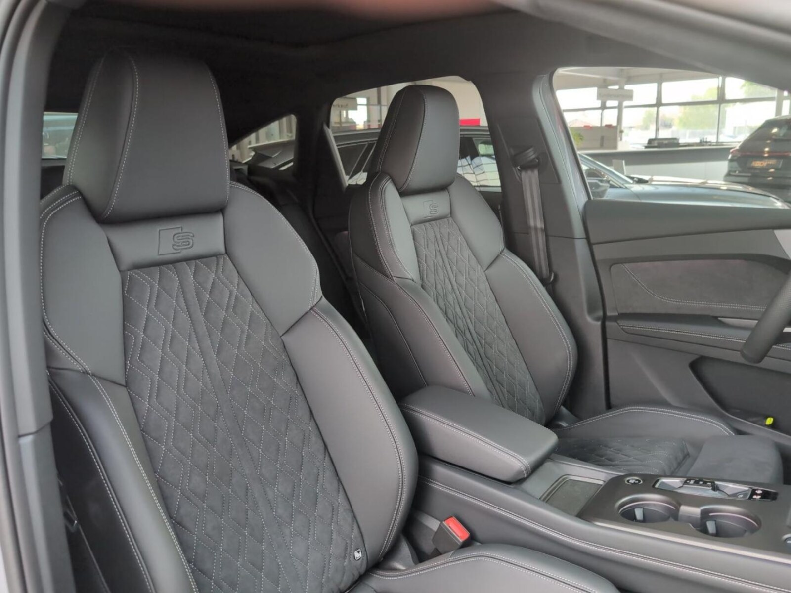 Audi Q4 Sportback e-tron – Bild 13