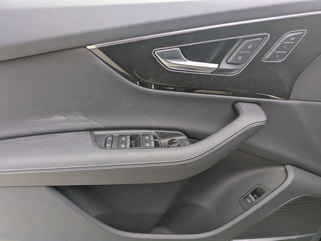 2026 Audi Q7 Premium Plus - Photo 11