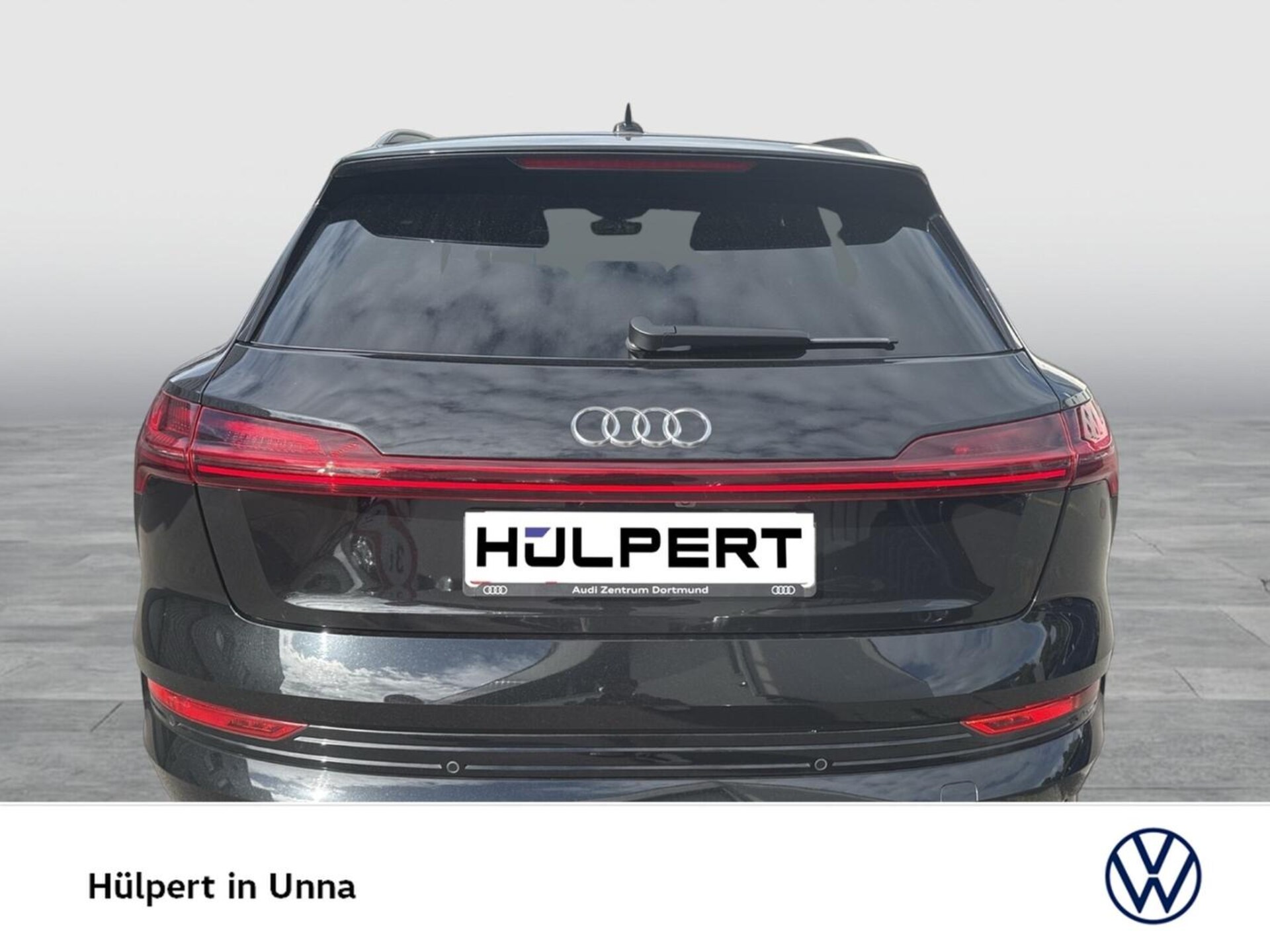 Audi e-tron S line