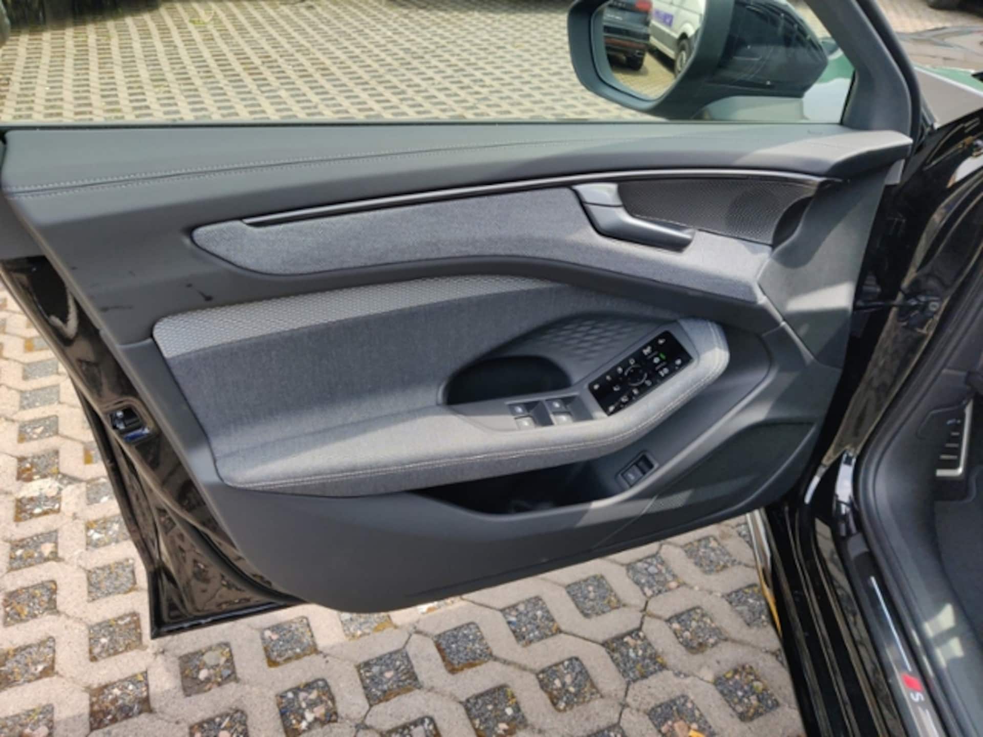 Audi A6 Avant edition one