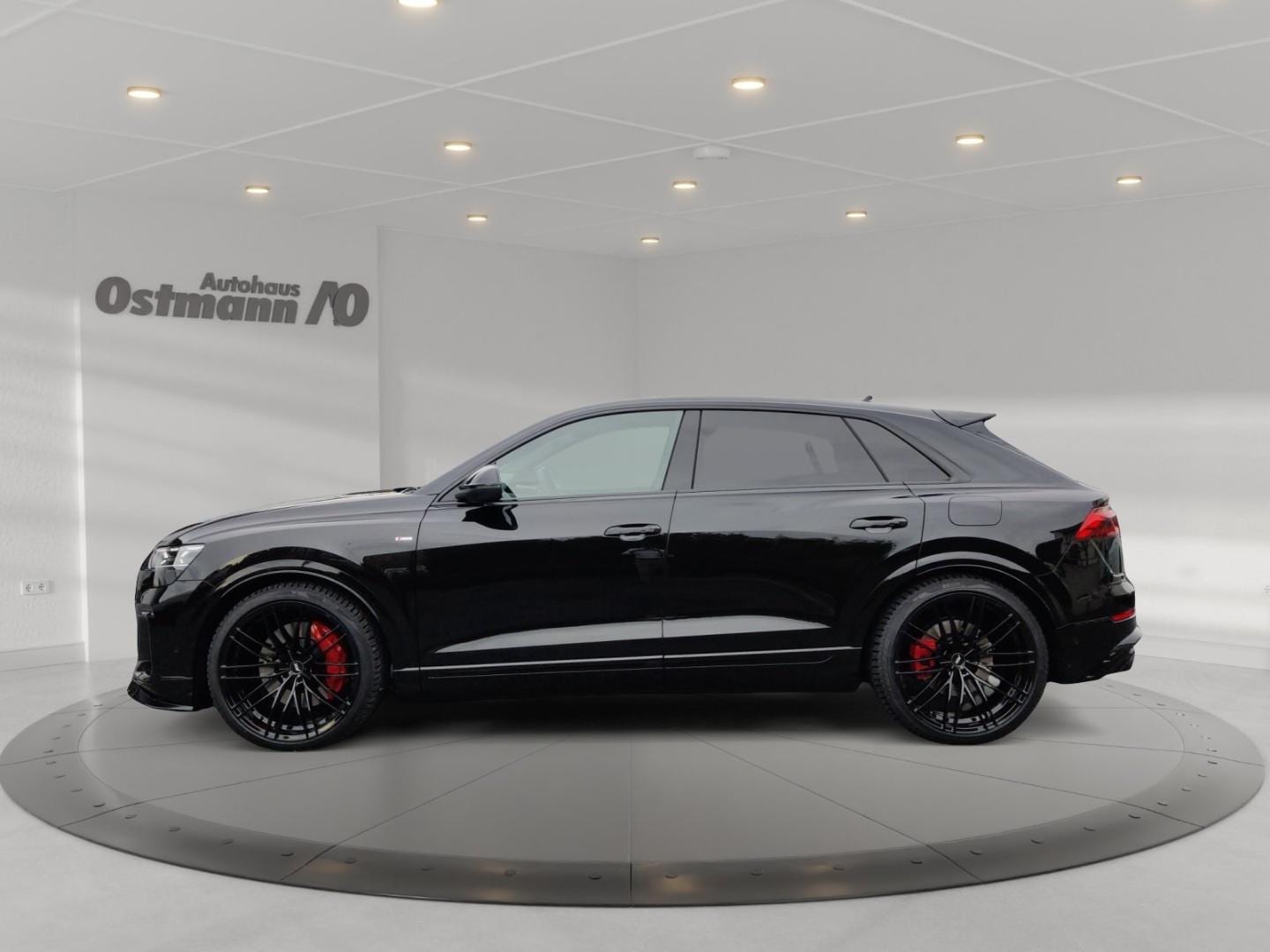 Bild über Audi Q8 SUV TFSI e S line business TFSI e quattro 360 kW tiptronic - für weitere Informationen kontaktieren Sie den Audi Partner