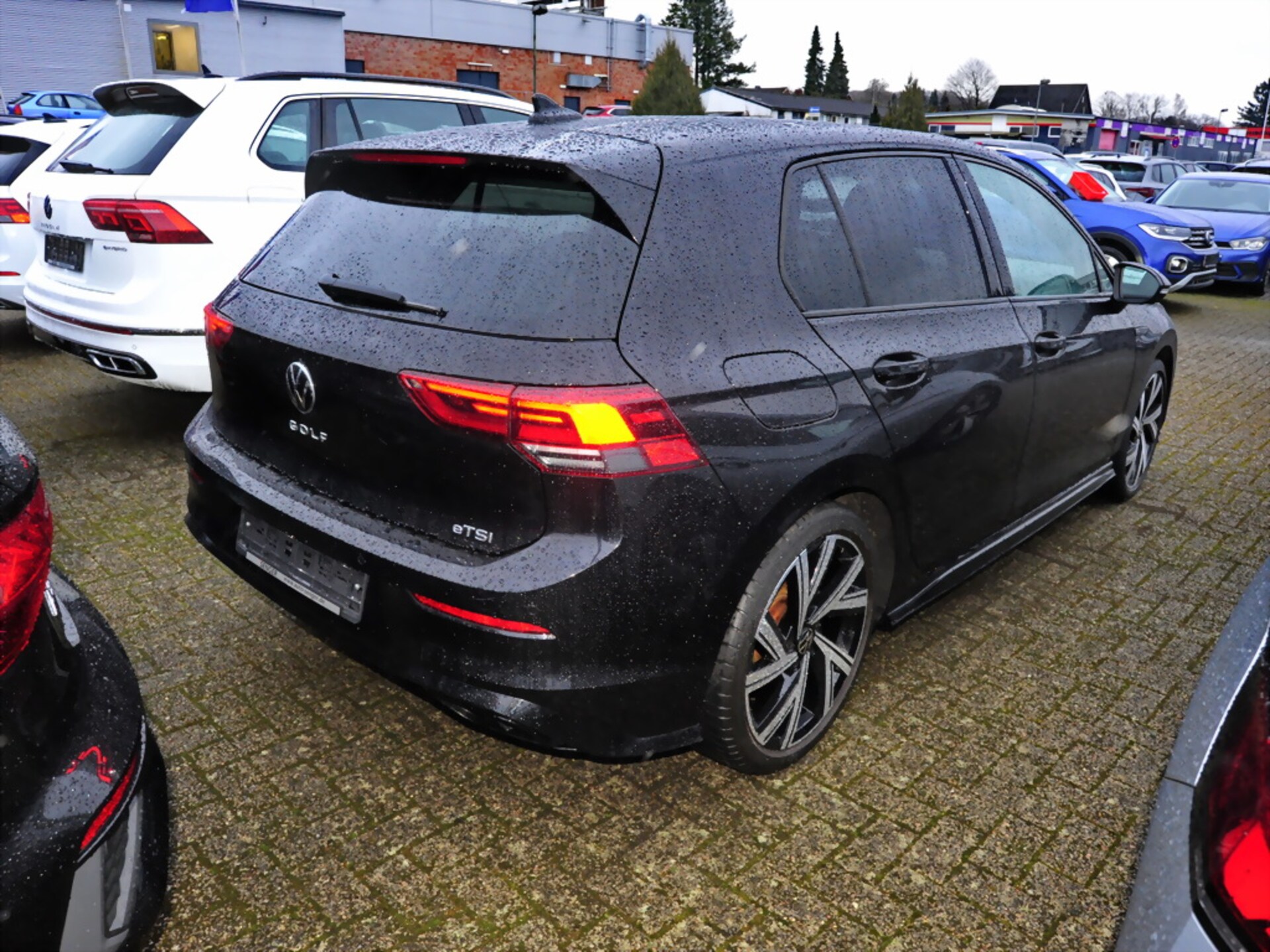 Volkswagen Golf R-Line