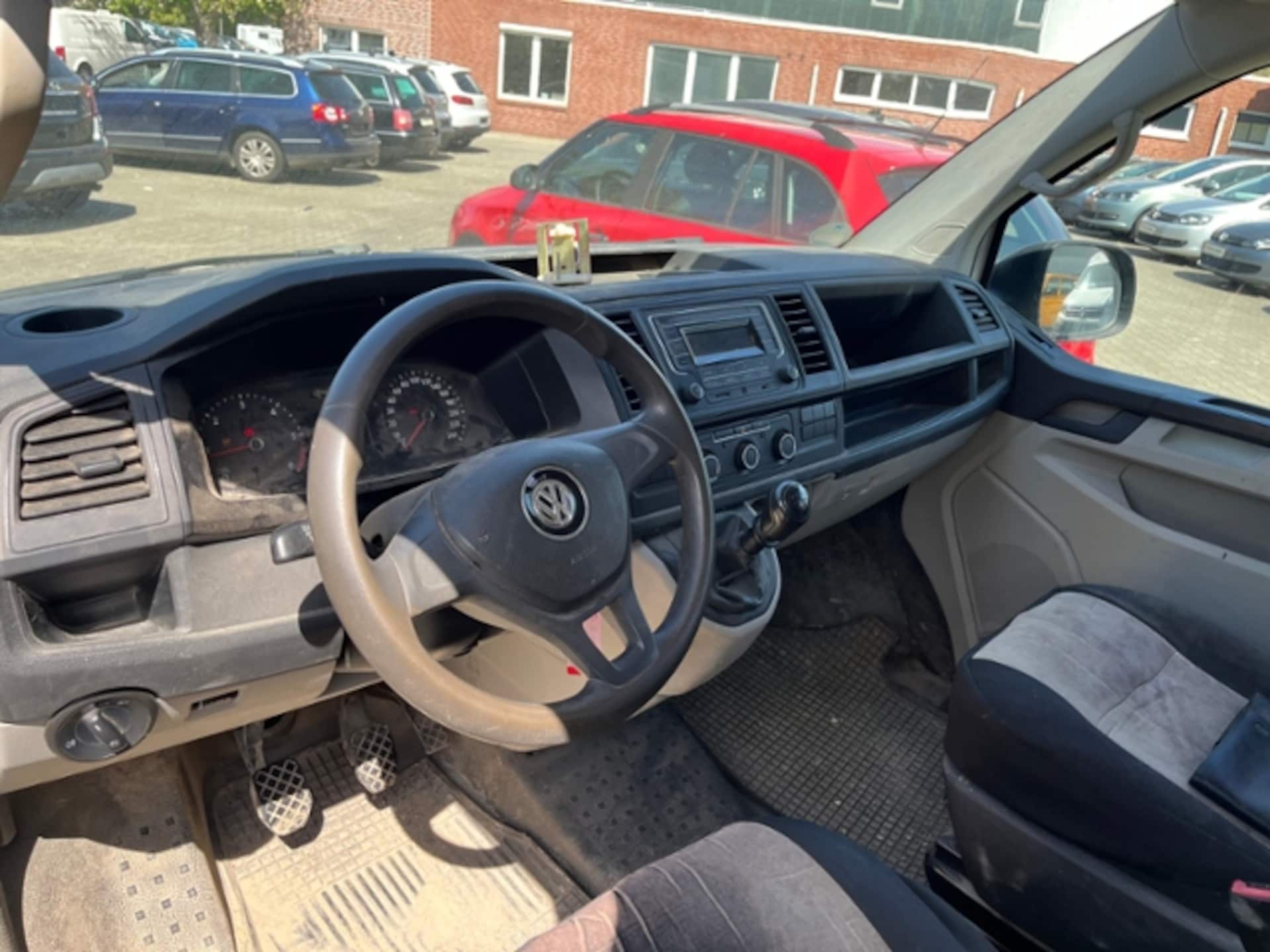 Volkswagen T6 Transporter Kasten langer Radstand