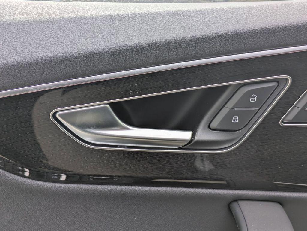 2026 Audi Q7 Premium Plus - Photo 12