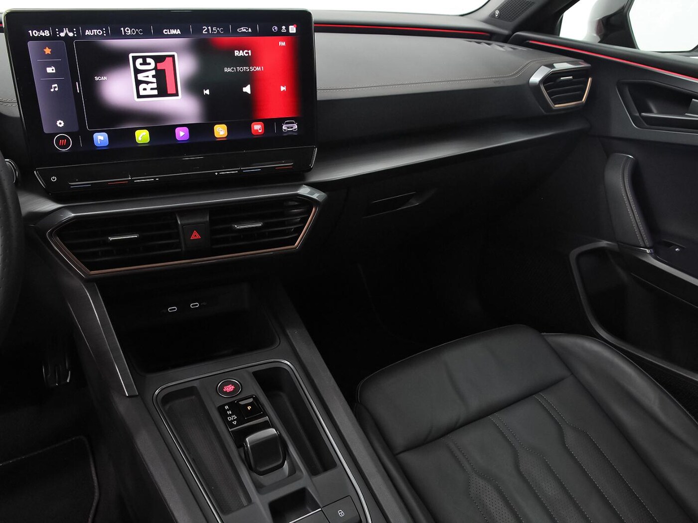 CUPRA Leon León 1.5 eTSI DSG 110 kW (150 CV) — photo 10