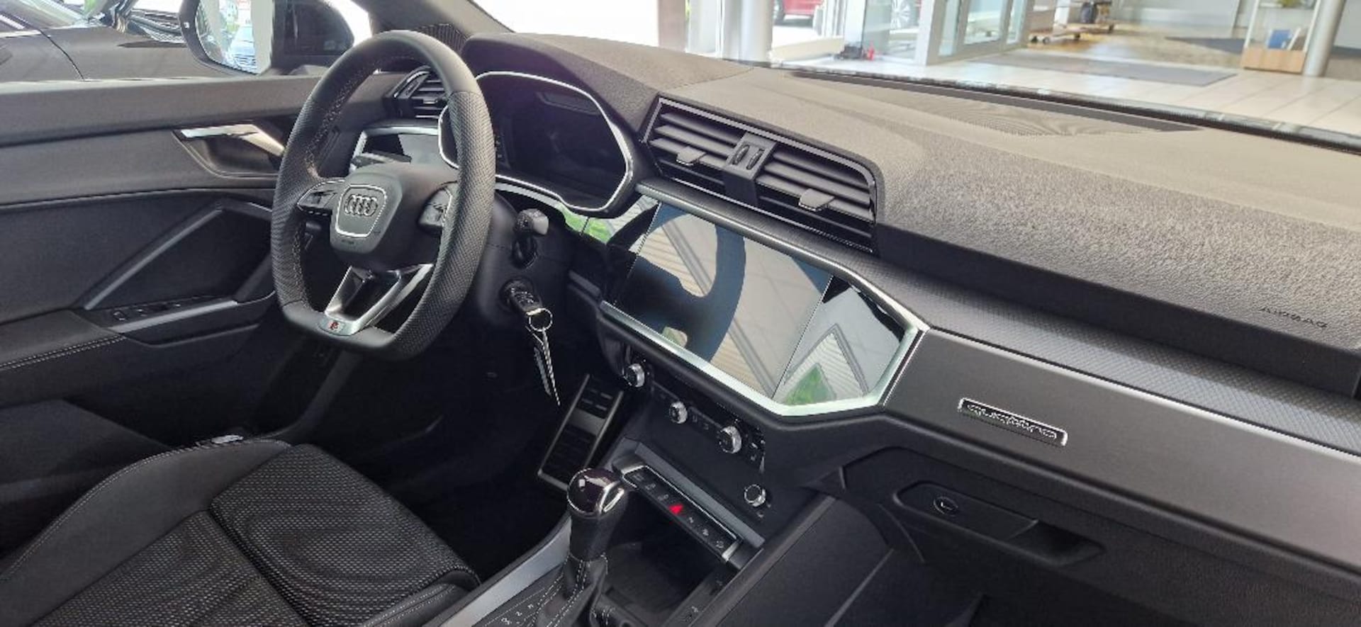 Audi Q3 Sportback S line