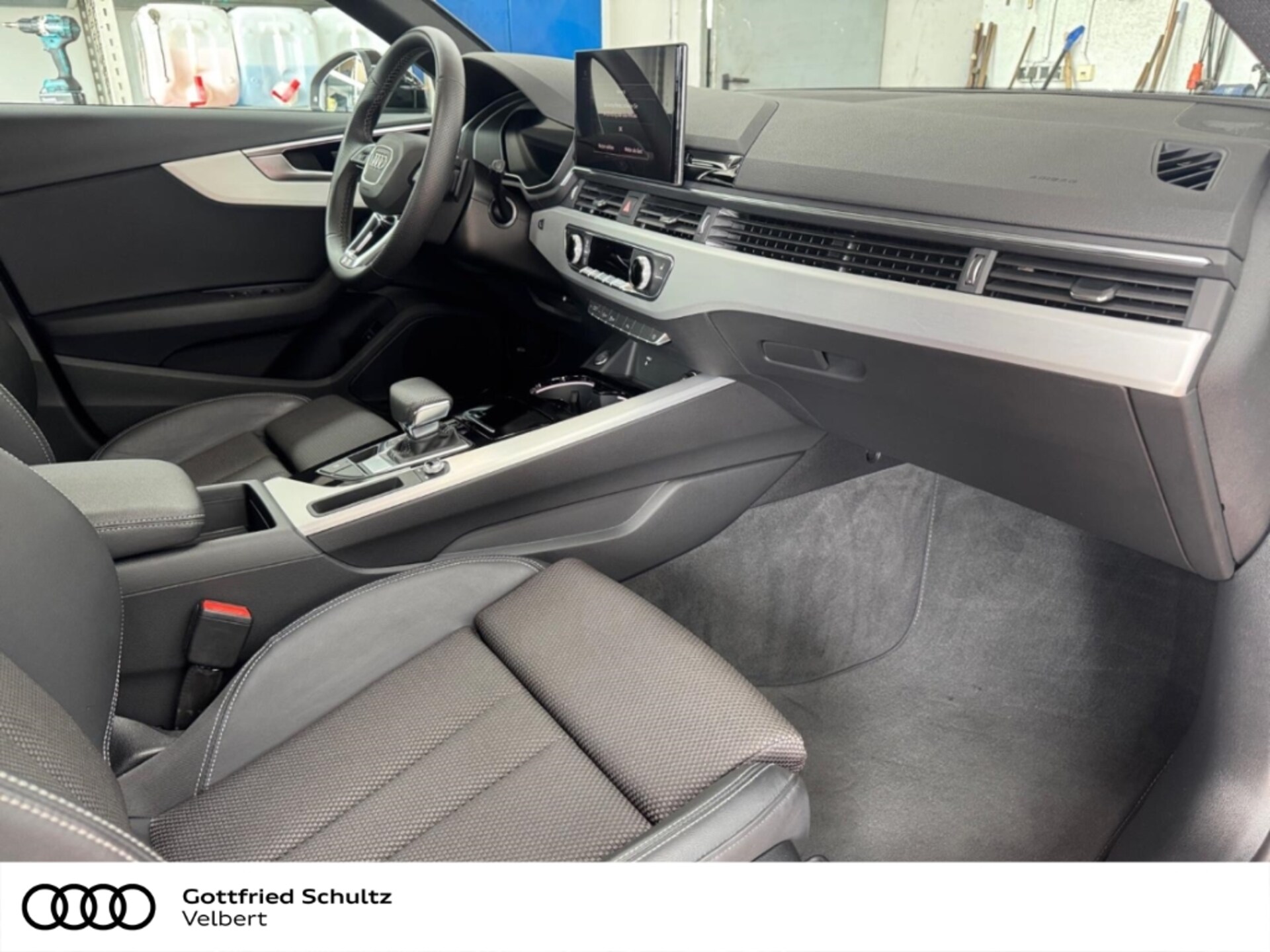 Audi A4 Avant S line