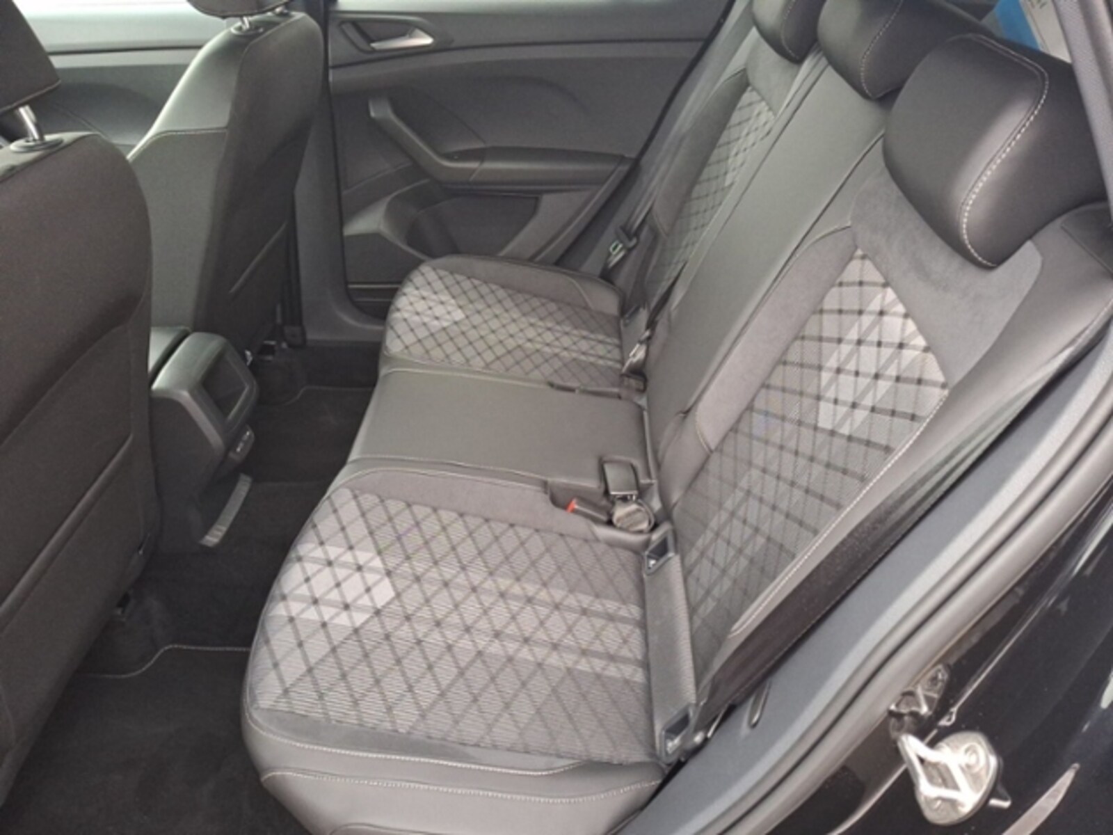 Volkswagen T-Cross – Bild 11