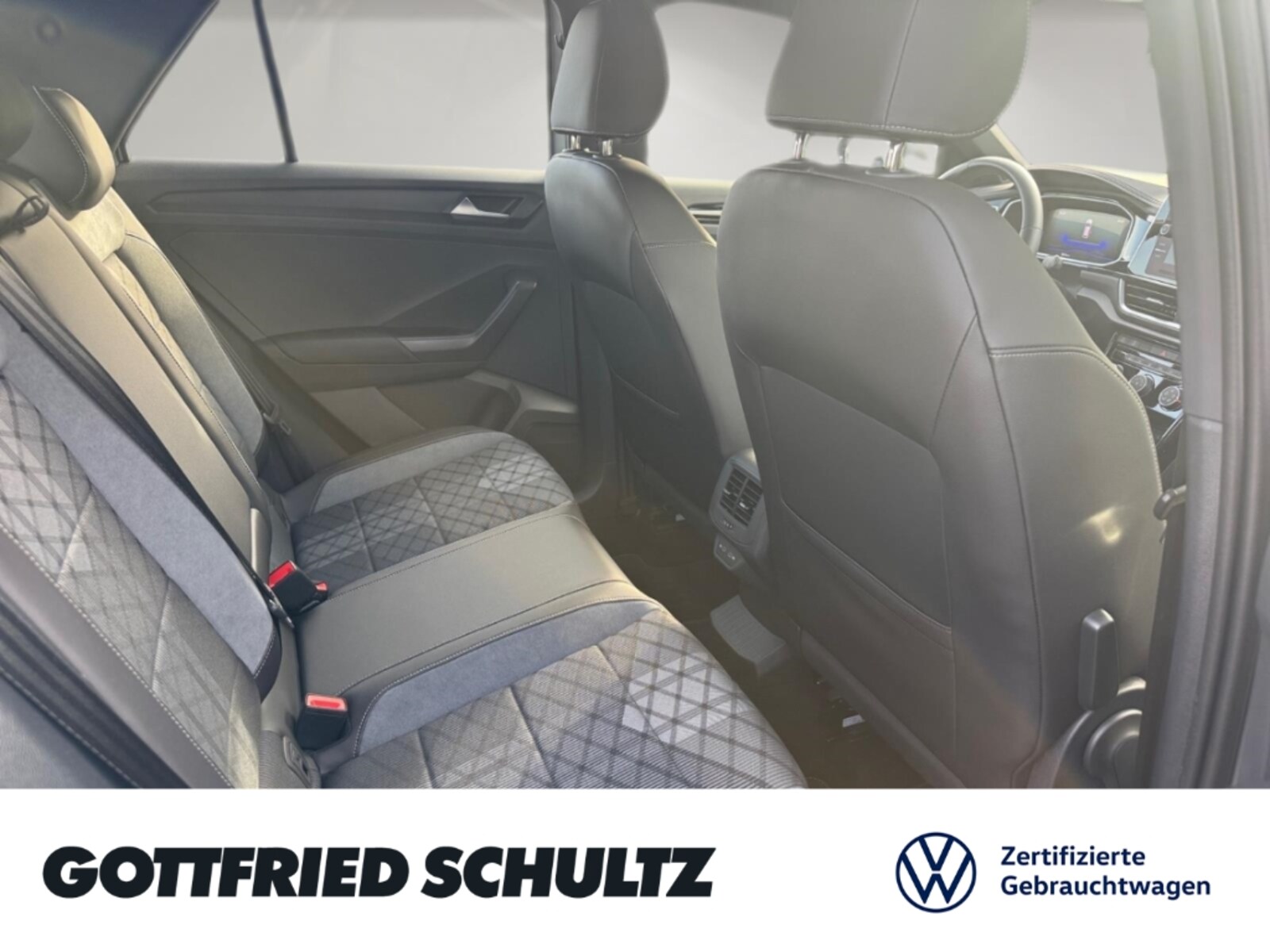 Volkswagen T-Roc – Bild 8