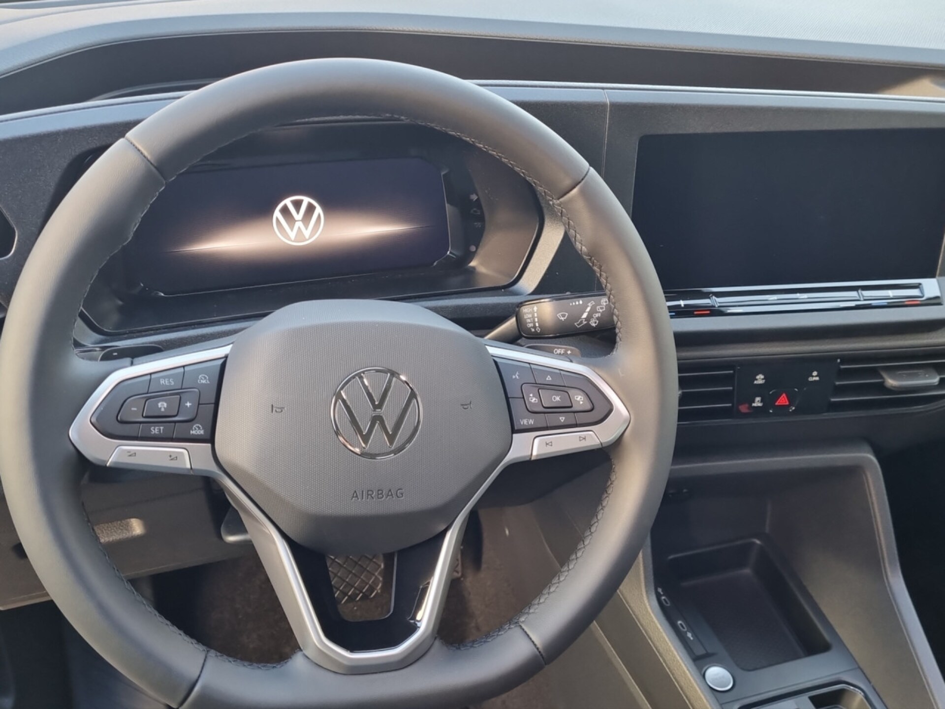 Volkswagen Caddy Basis-Modell