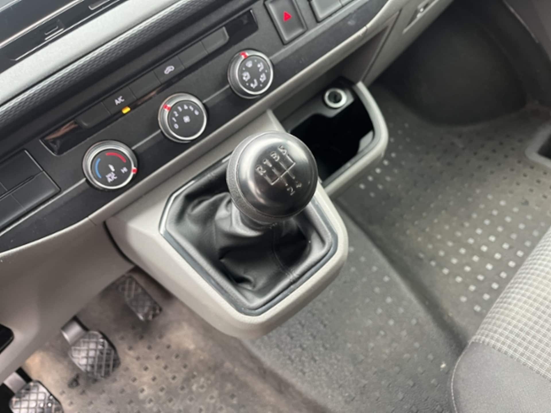 Volkswagen T6.1 Transporter Kasten kurzer Radstand