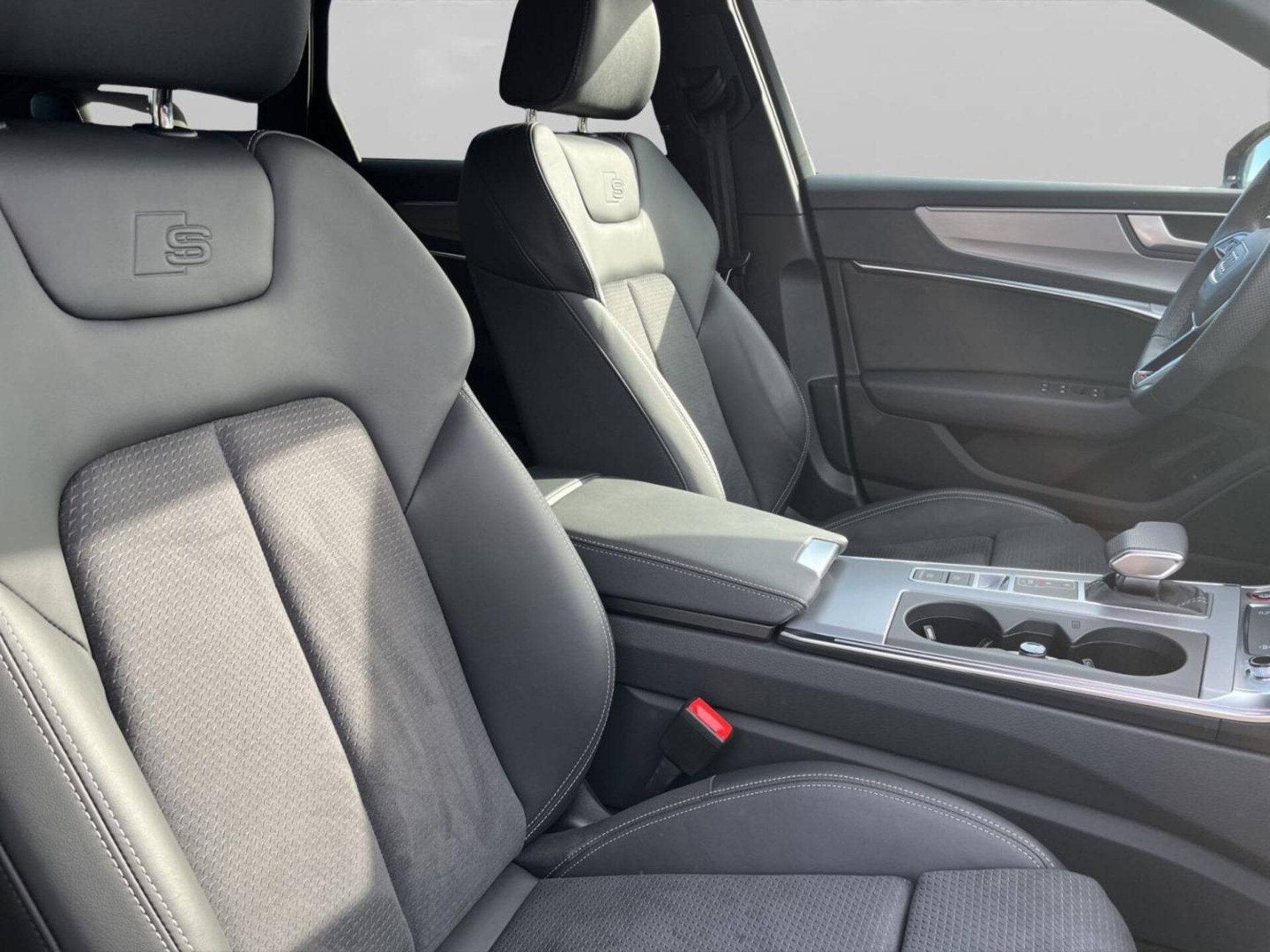 Audi S6 Avant