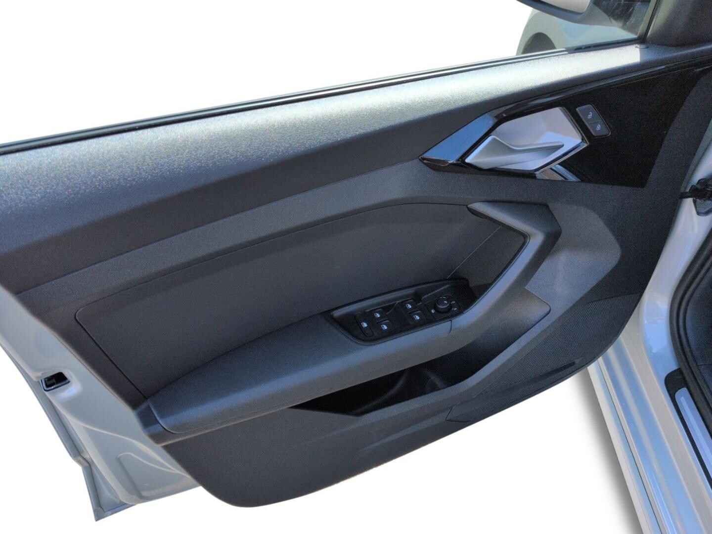 Bild über Audi A1 Sportback S line 30 TFSI S tronic - für weitere Informationen kontaktieren Sie den Audi Partner