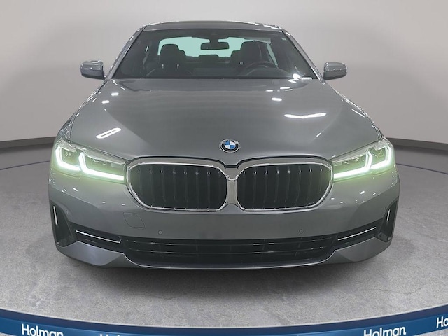 2023 BMW 530