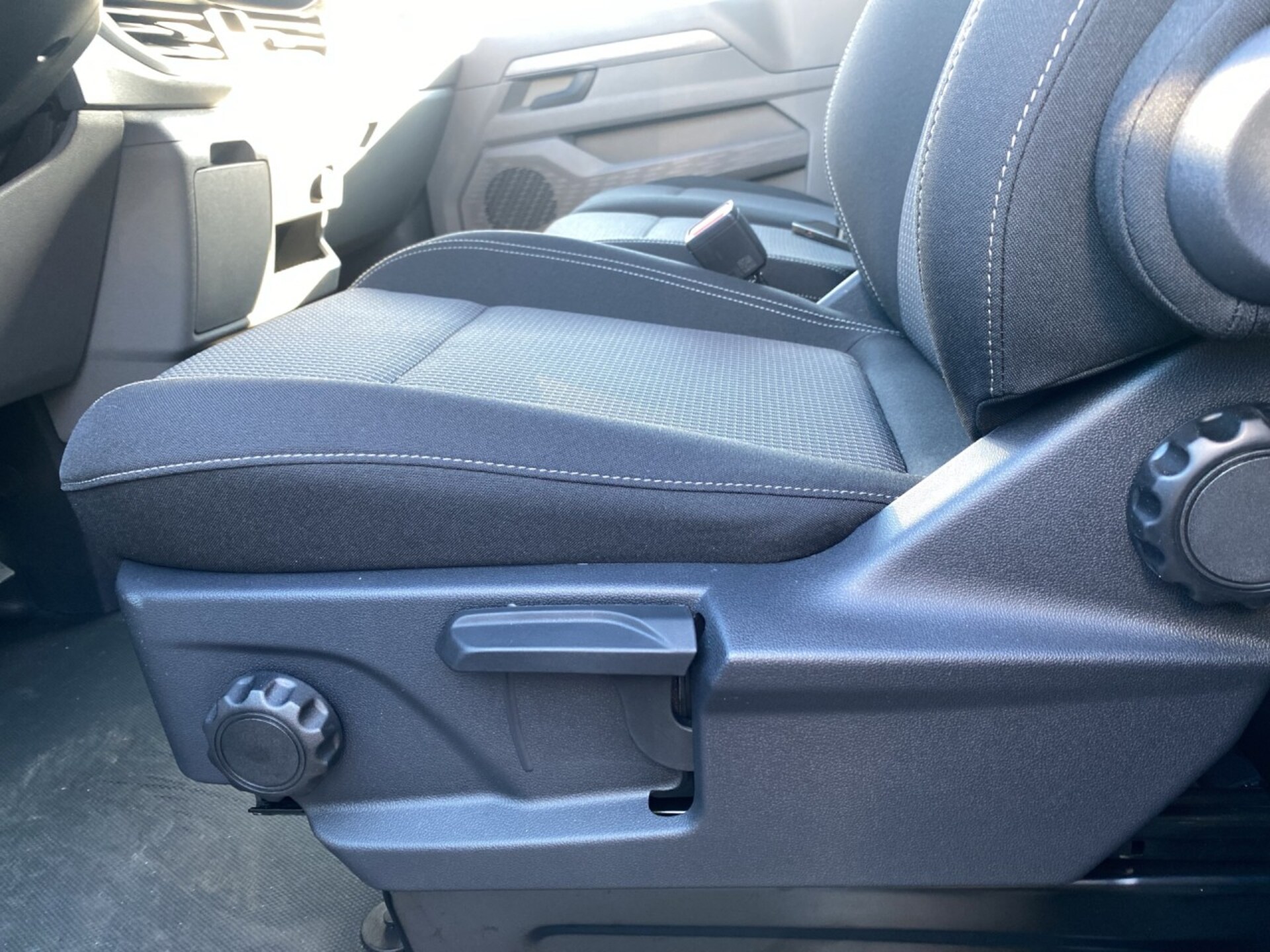 Volkswagen Transporter Kasten langer Radstand