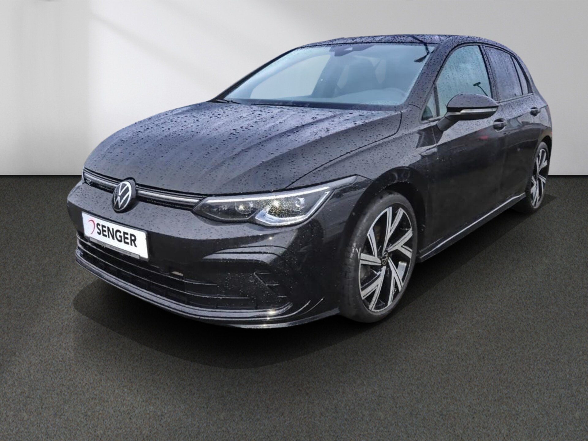 Volkswagen Golf R-Line