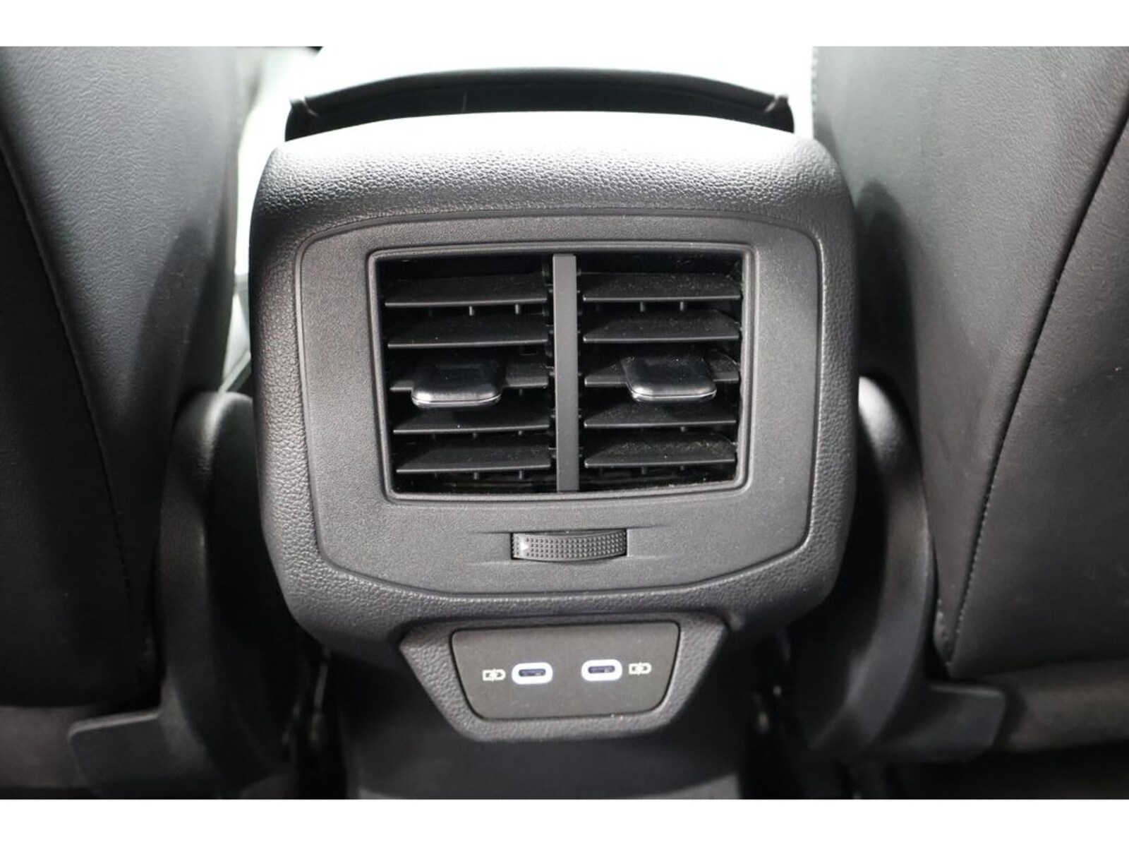 Volkswagen T-Roc – Bild 14