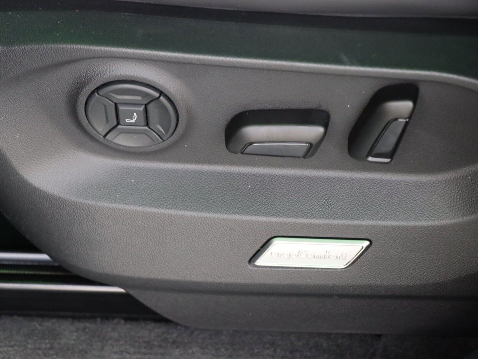 Volkswagen Touareg – Bild 12