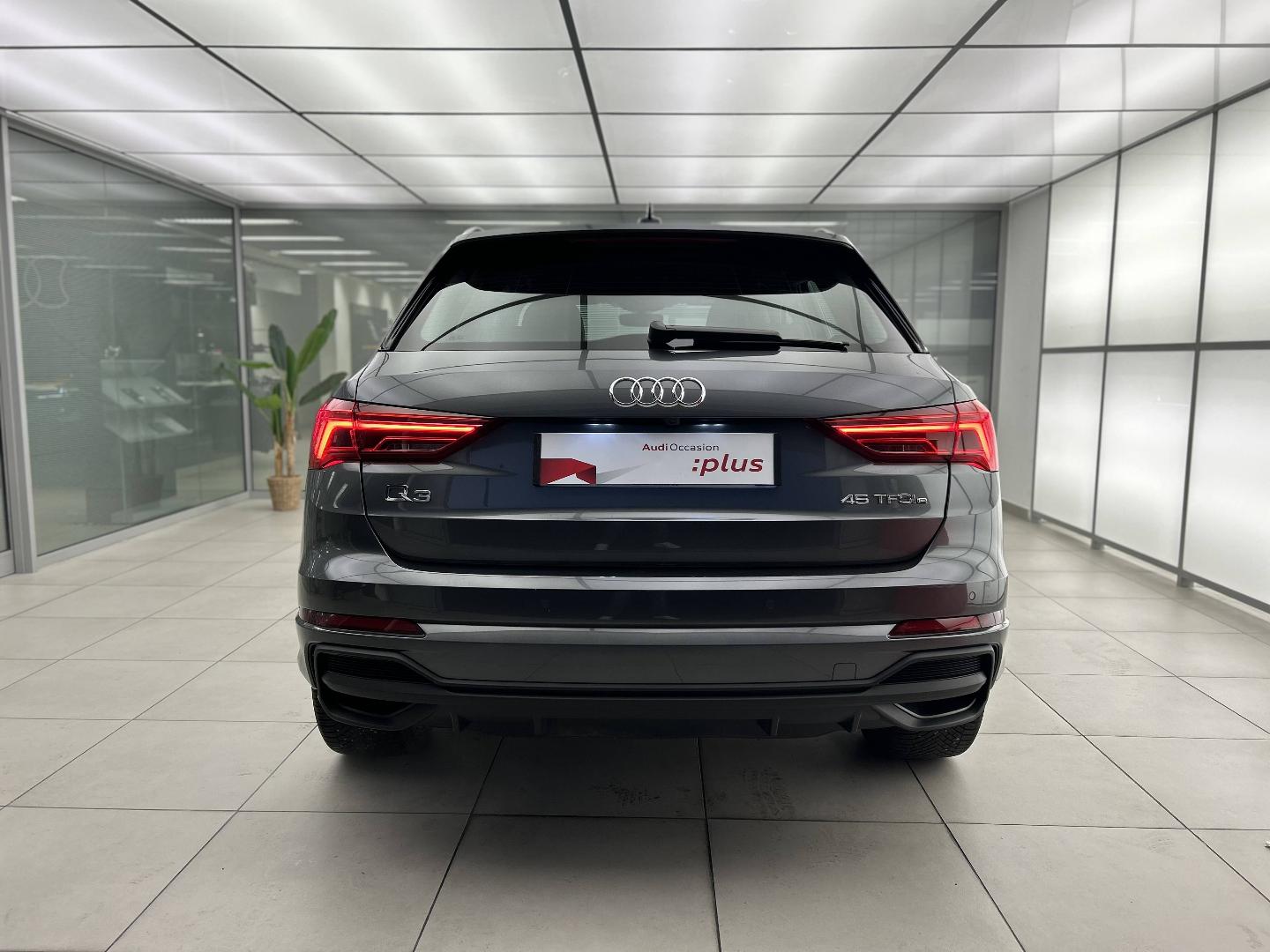 Image about Audi Q3 TFSI e S line 45 TFSI e 180 kW (245 ch) S tronic