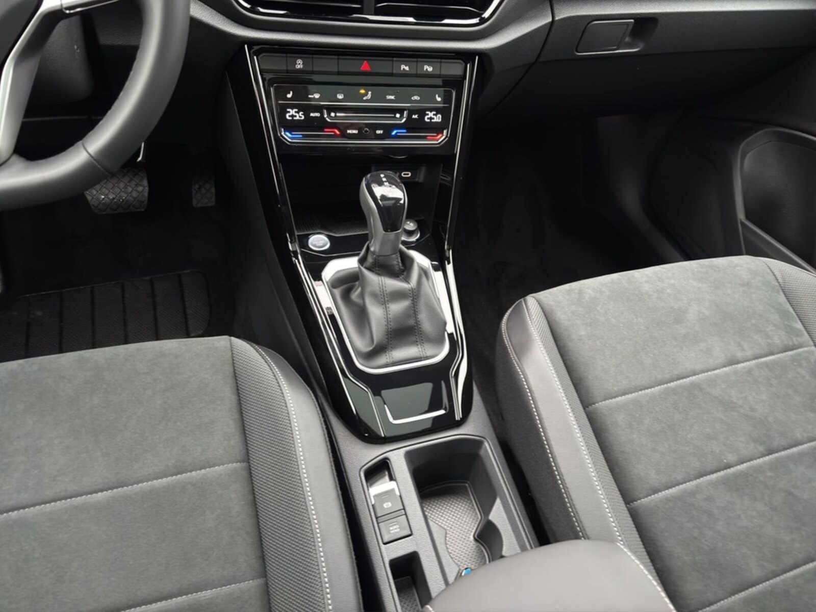 Volkswagen T-Roc – Bild 12