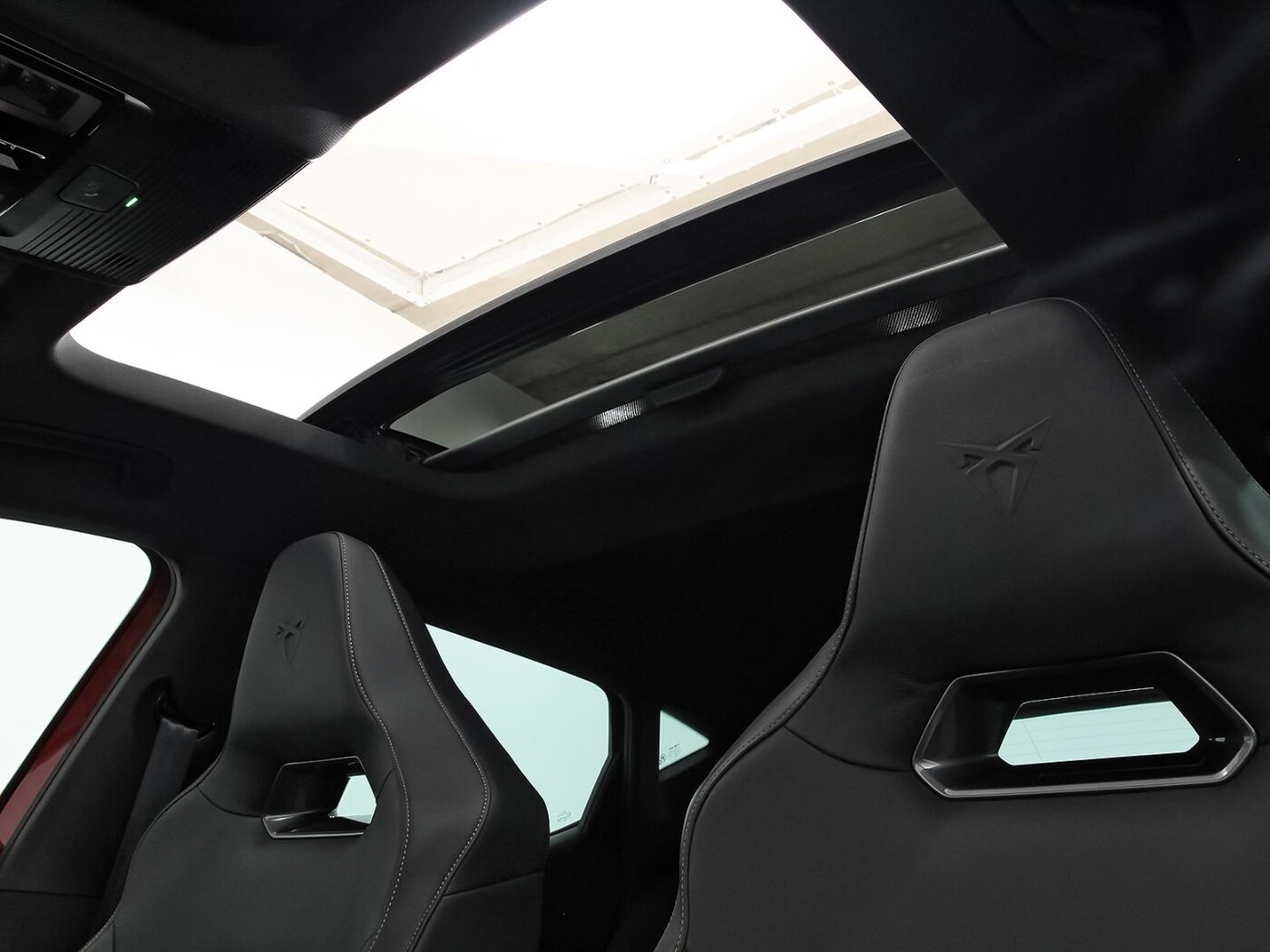 CUPRA Leon León 1.5 eTSI DSG 110 kW (150 CV) — photo 37