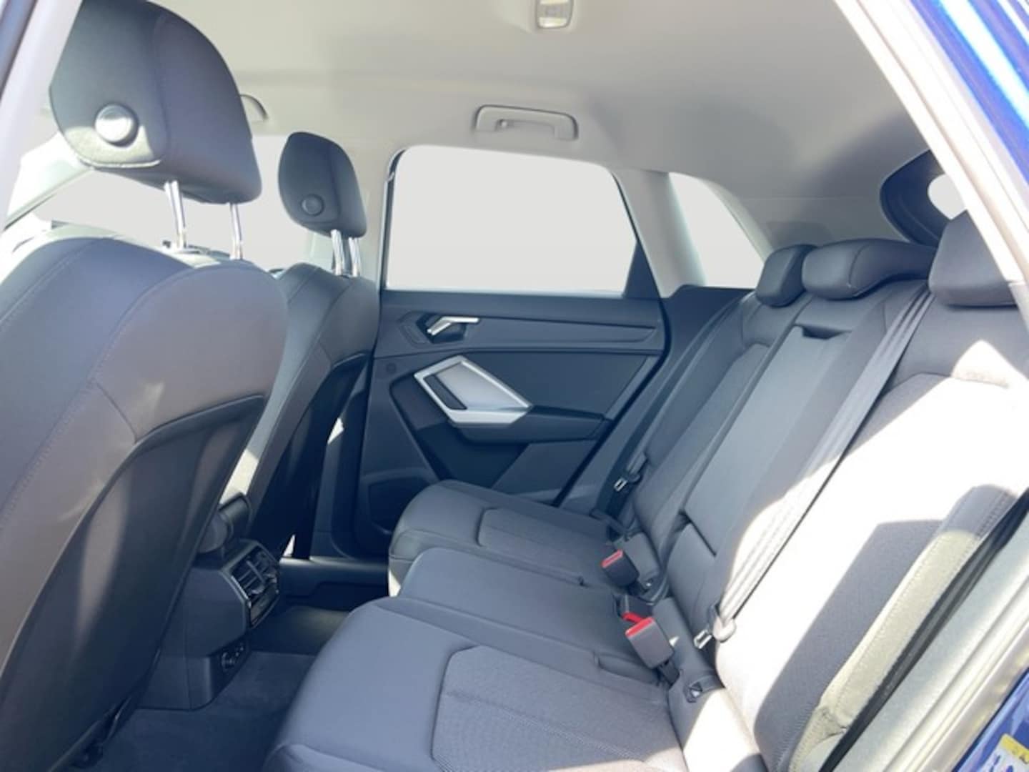 Bild über Audi Q3 advanced 35 TFSI S tronic - für weitere Informationen kontaktieren Sie den Audi Partner