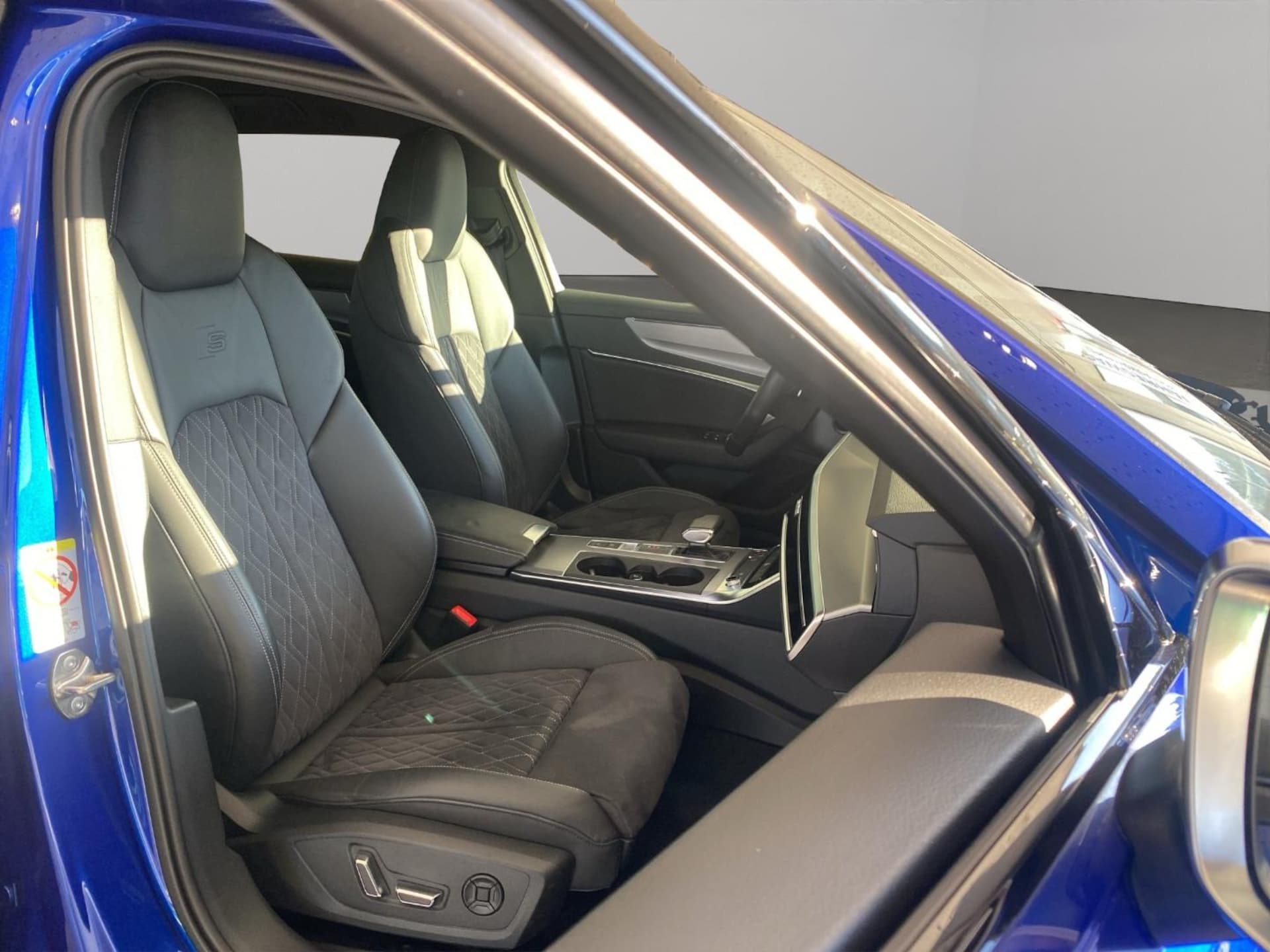 Audi S6 Avant