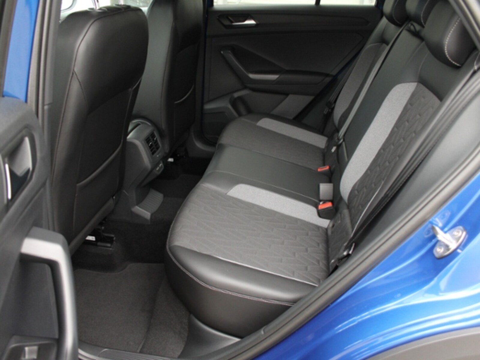 Volkswagen T-Roc – Bild 12