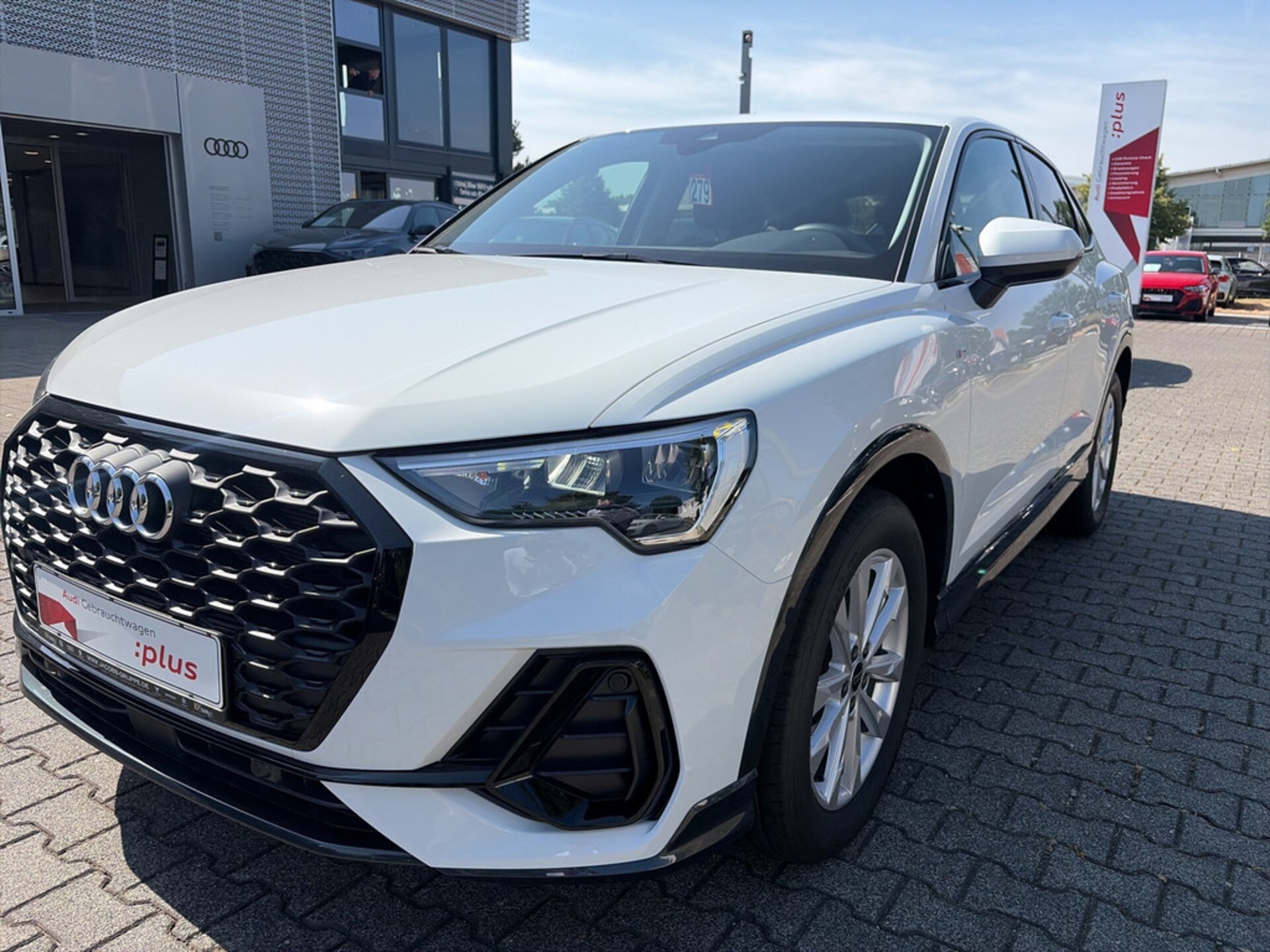 Audi Q3 Sportback S line