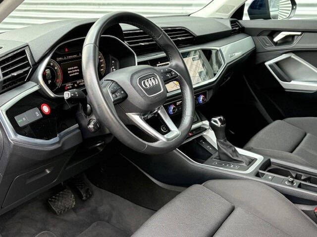 Image about Audi Q3 40 TFSI quattro S tronic