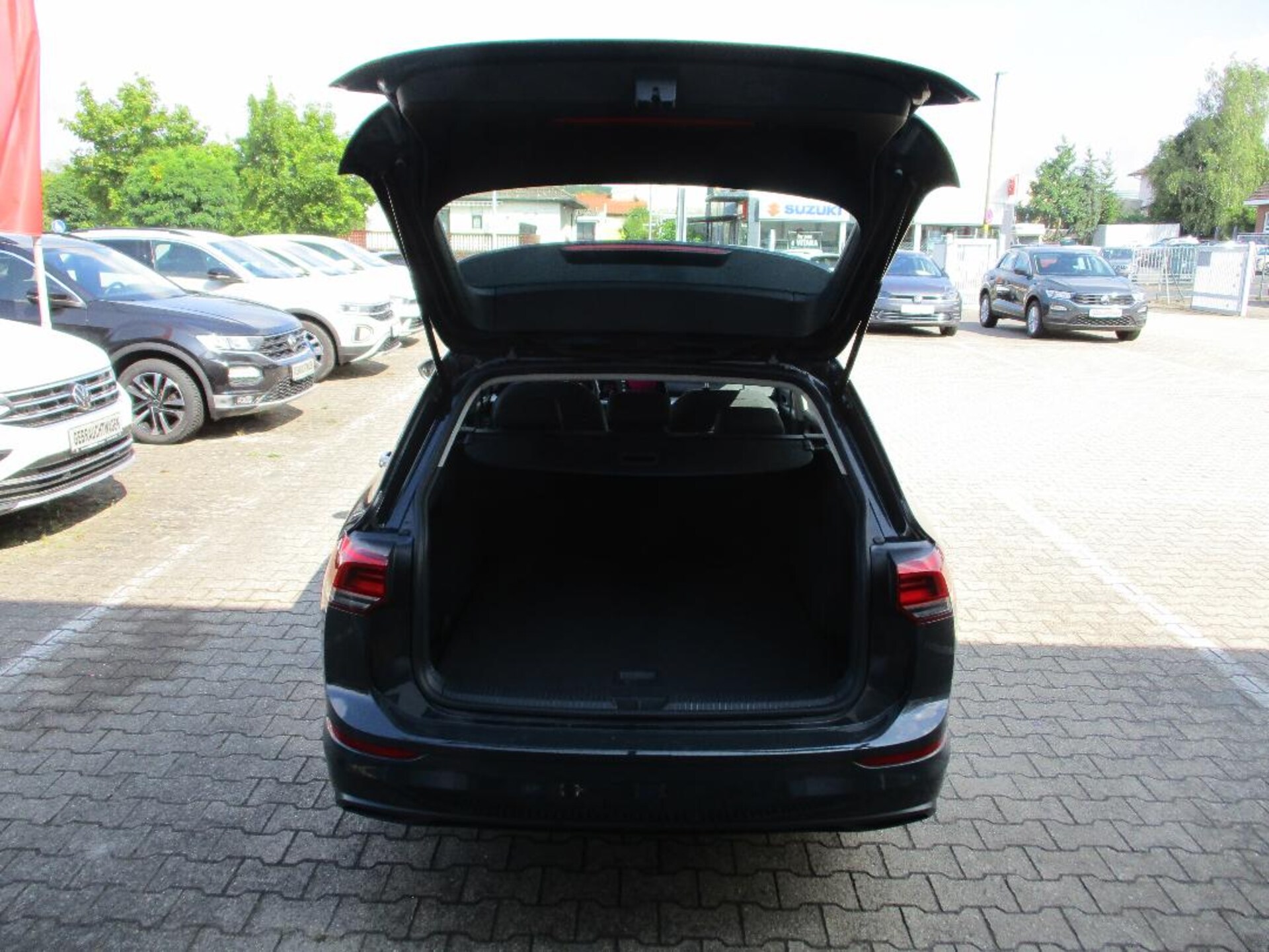 Volkswagen Golf Variant Life