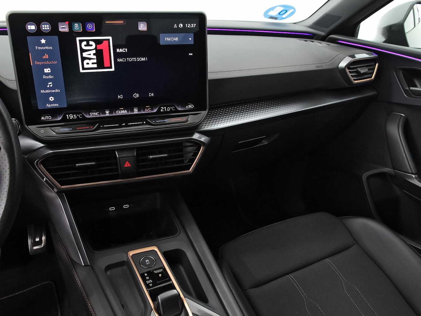 CUPRA Leon León 1.5 TSI e-Hybrid DSG 150 kW (204 CV) — photo 10