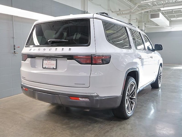 2022 Jeep Wagoneer