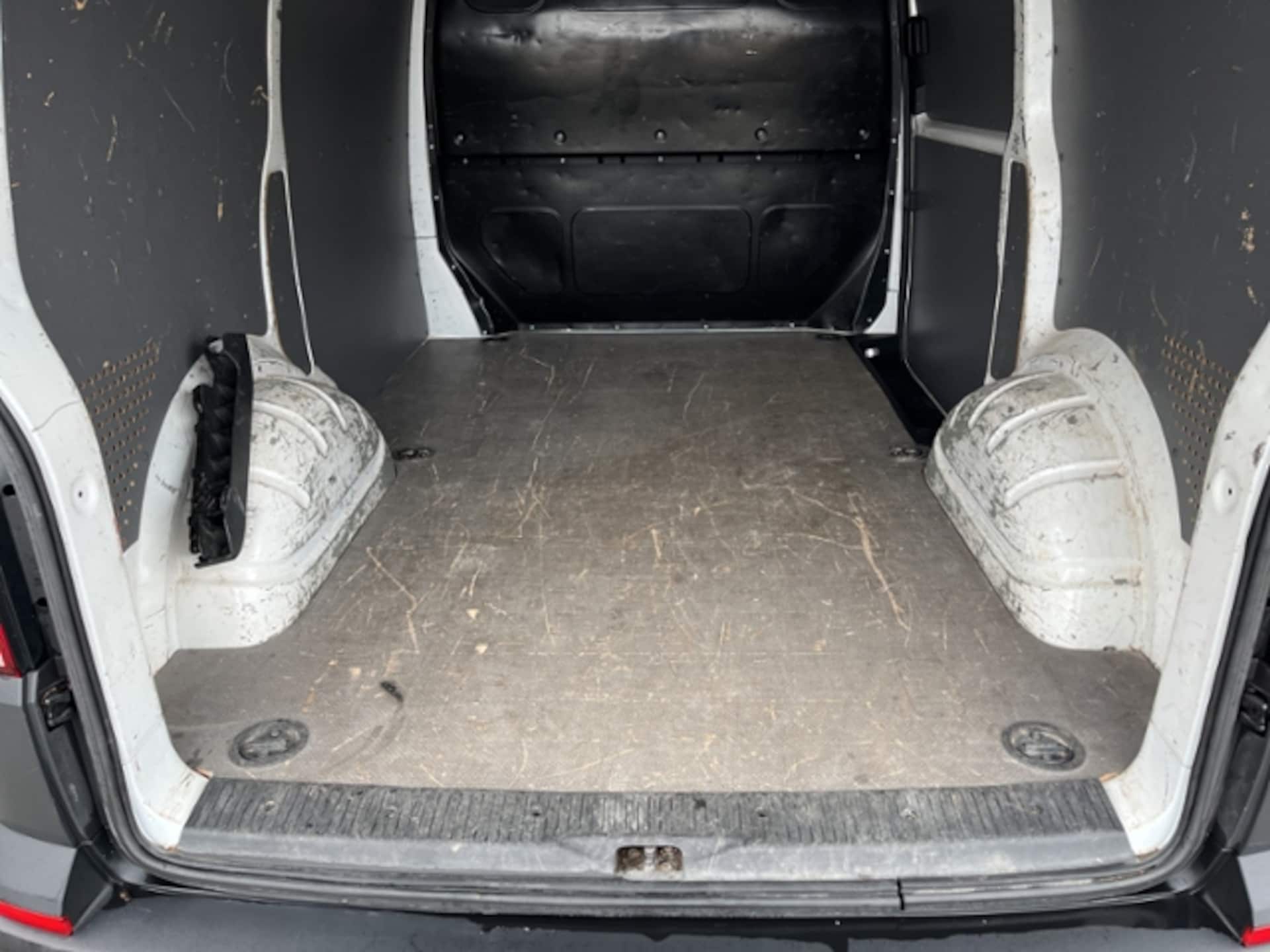 Volkswagen T6.1 Transporter Kasten kurzer Radstand