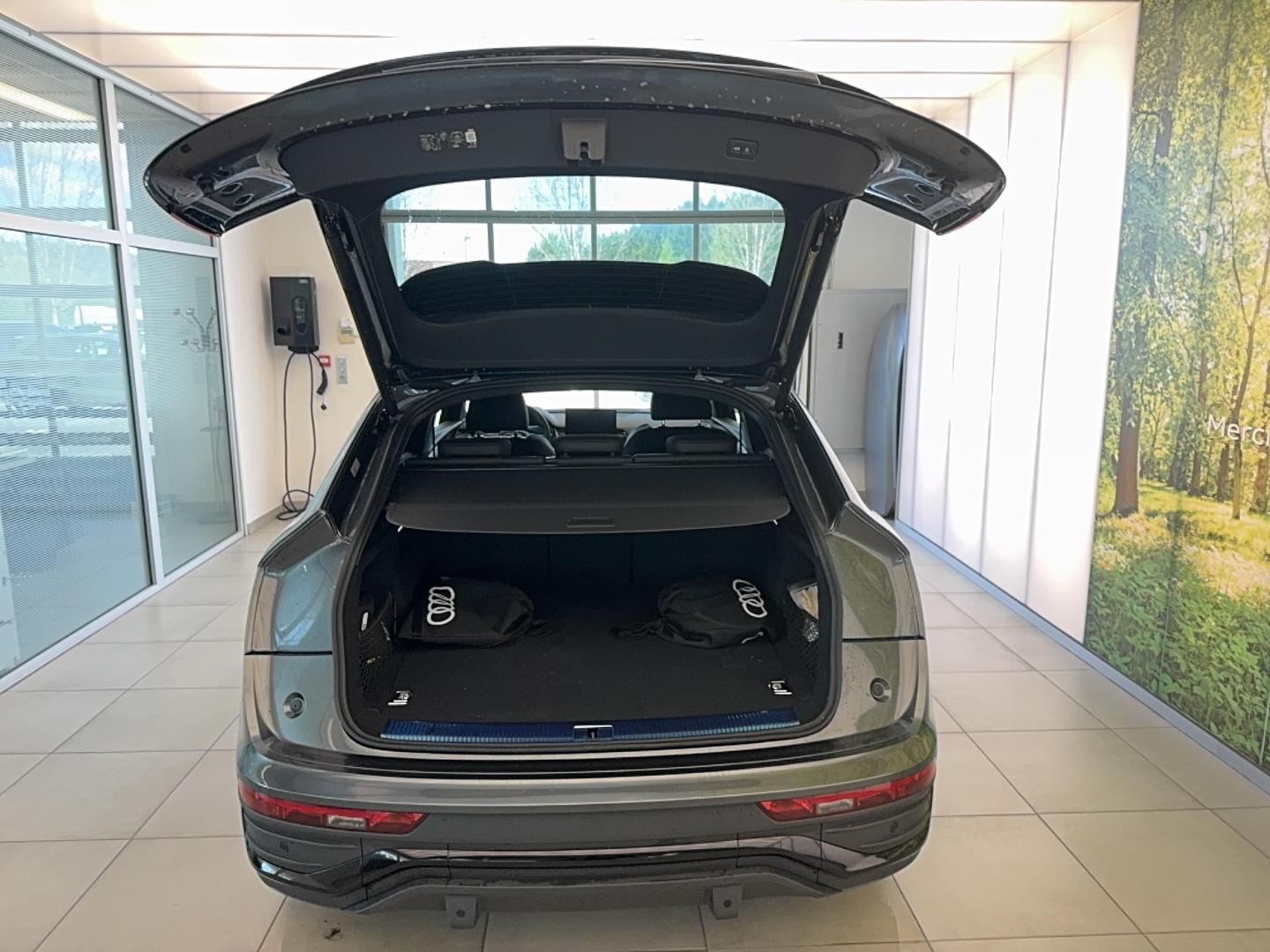 Image about Audi Q5 Sportback TFSI e S line 55 TFSI e Hybride rechargeable quattro270(367)kW(ch)S tronic