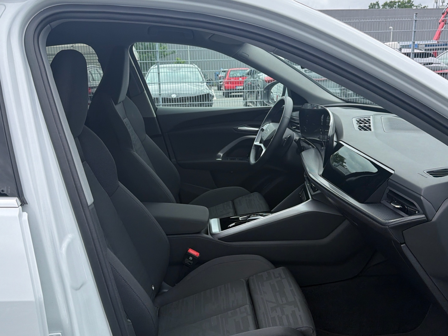 Bild über Audi Q5 Sportback TDI quattro 150 kW S tronic - für weitere Informationen kontaktieren Sie den Audi Partner