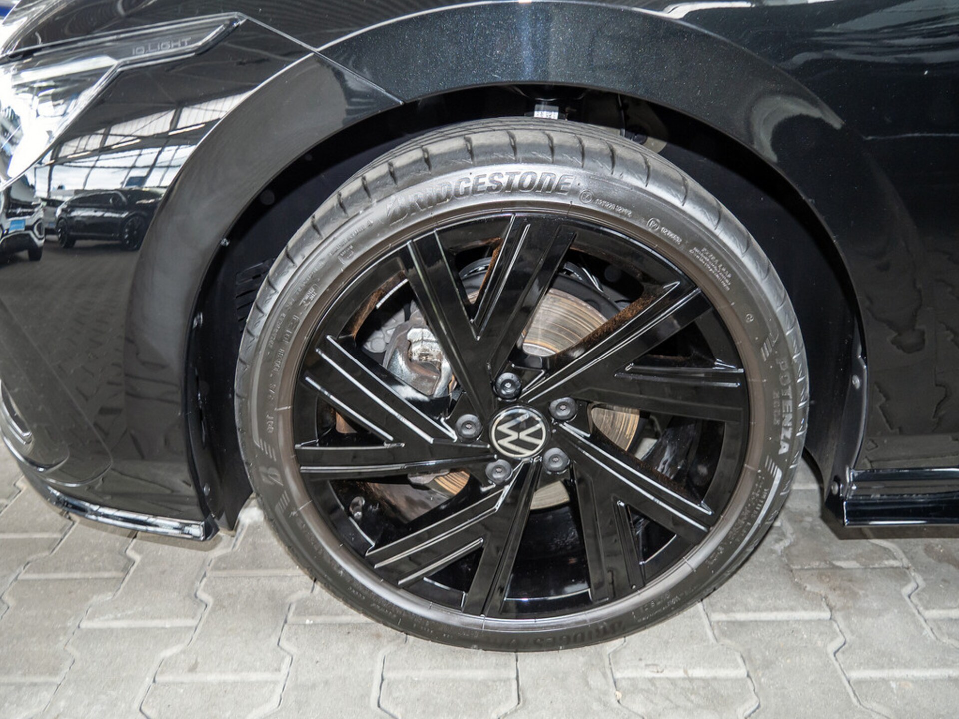 Volkswagen Golf R-Line