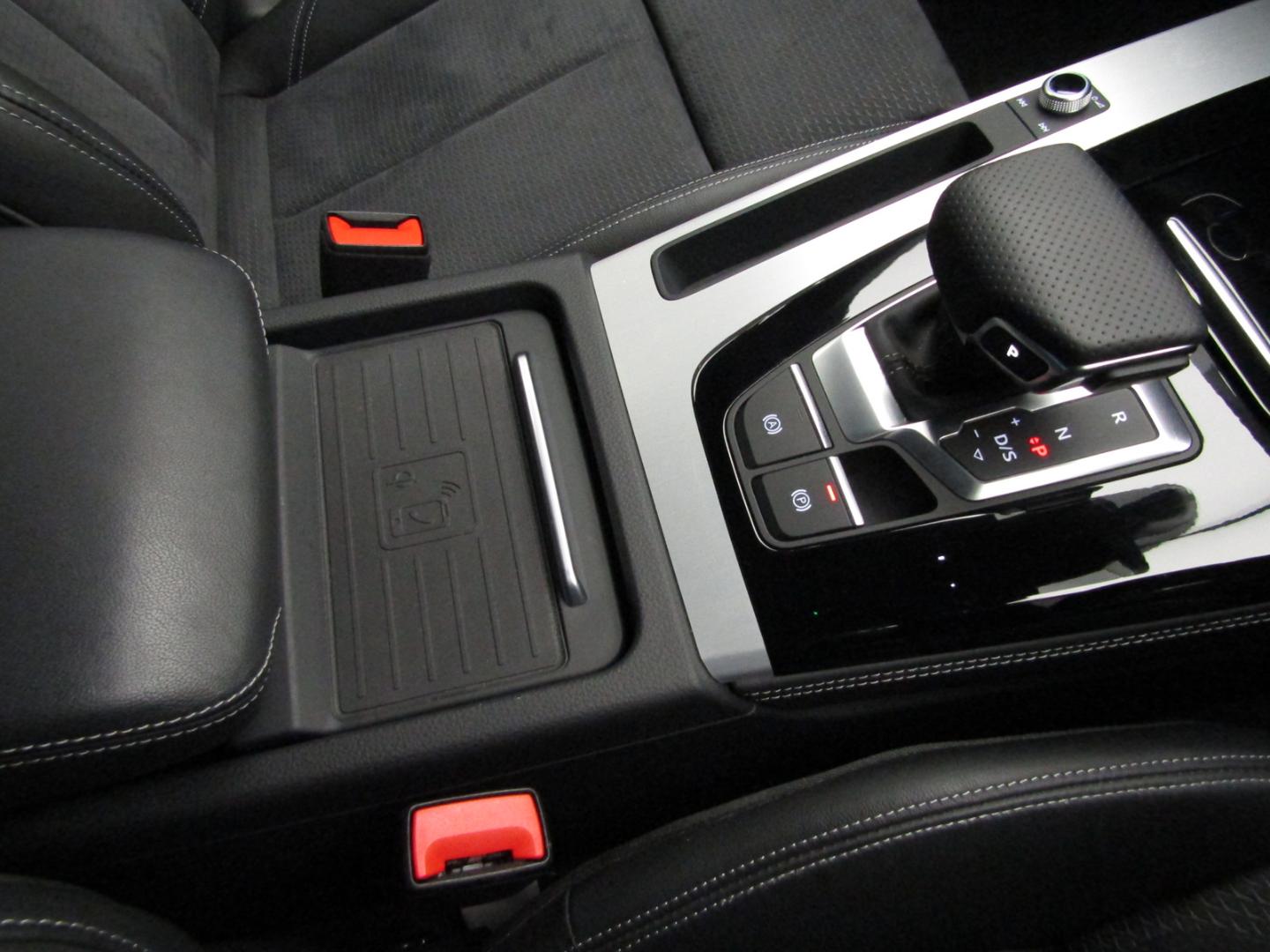 Image about Audi Q5 40 TDI quattro S line 150(204) kW(PS) S tronic