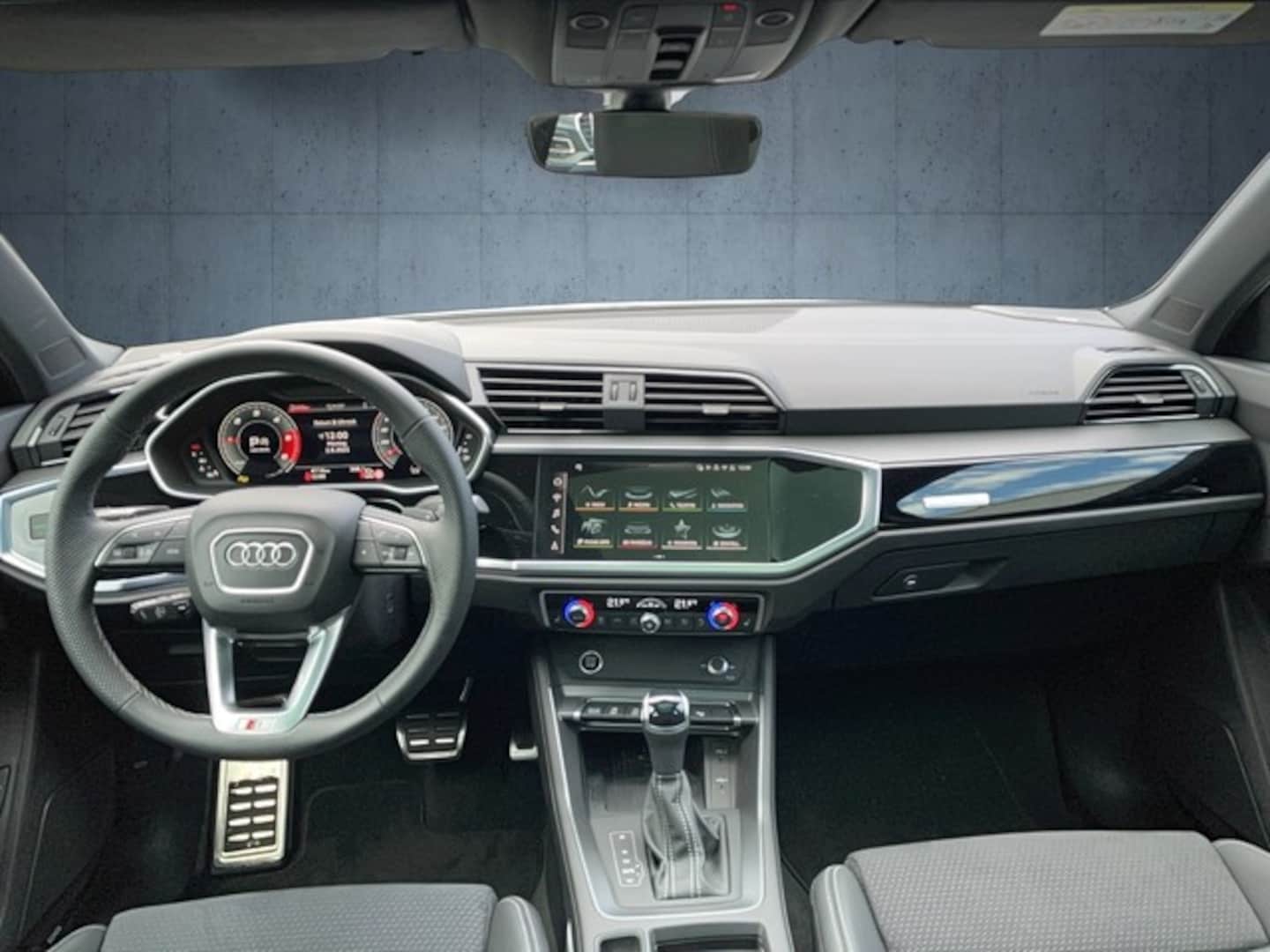 Bild über Audi Q3 S line 40 TDI quattro S tronic - für weitere Informationen kontaktieren Sie den Audi Partner
