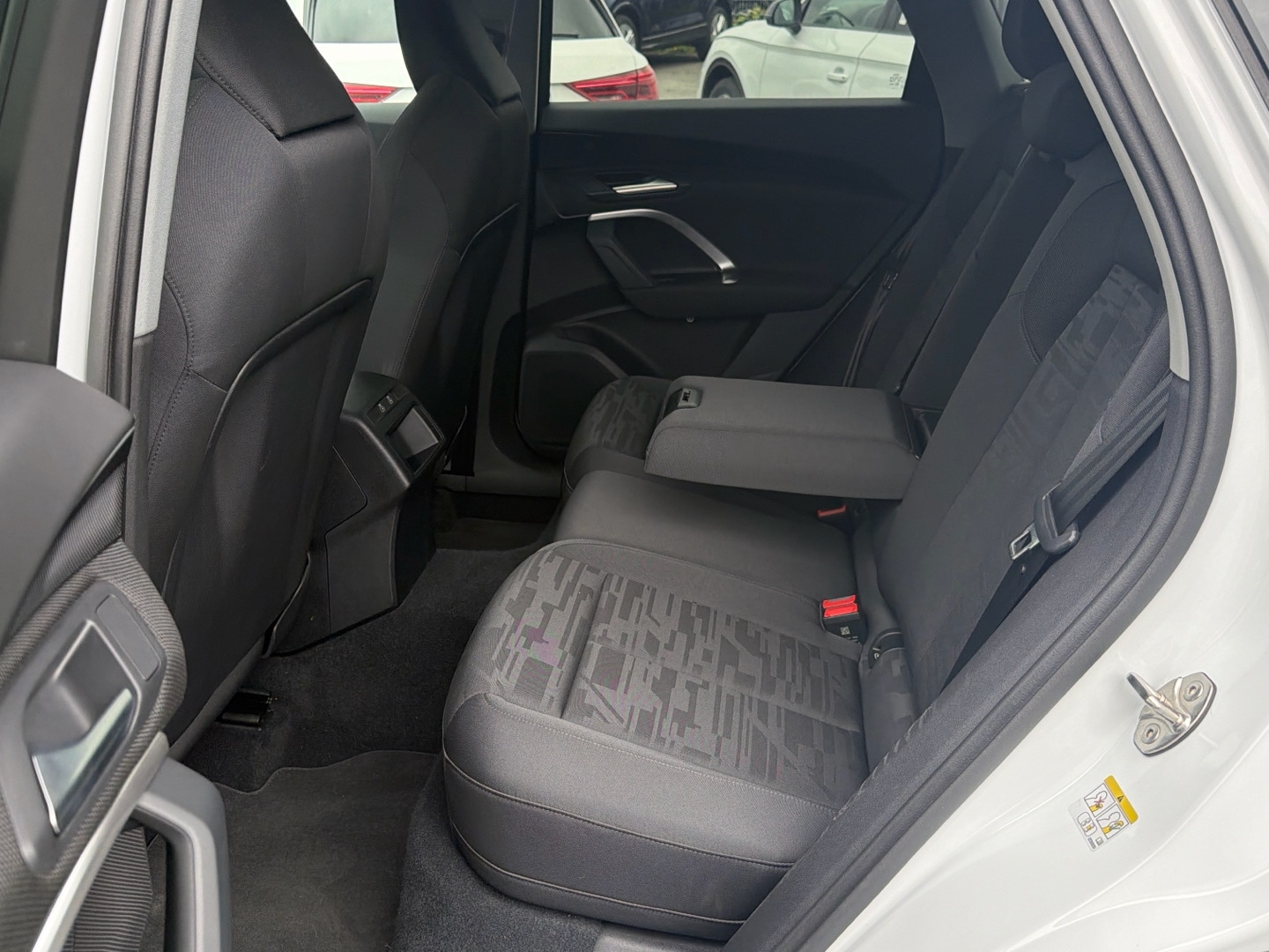 Bild über Audi Q5 Sportback TDI quattro 150 kW S tronic - für weitere Informationen kontaktieren Sie den Audi Partner