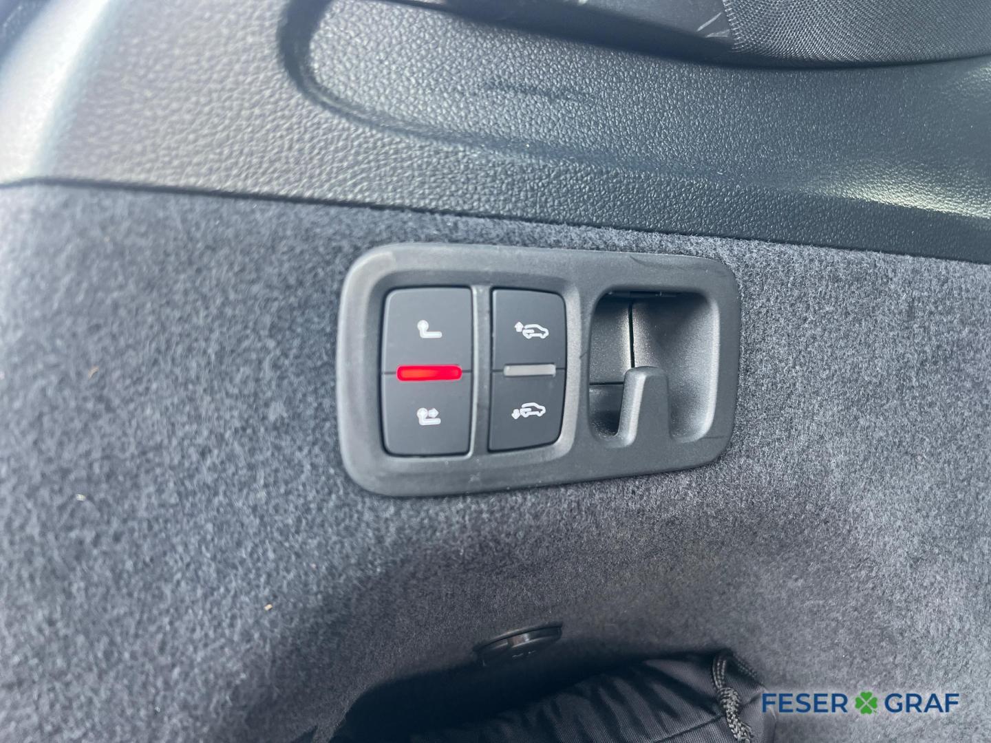 Image about Audi Q7 S line 55 TFSI quattro tiptronic