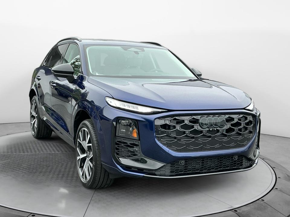 2026 Audi Q3 S line quattro's photo