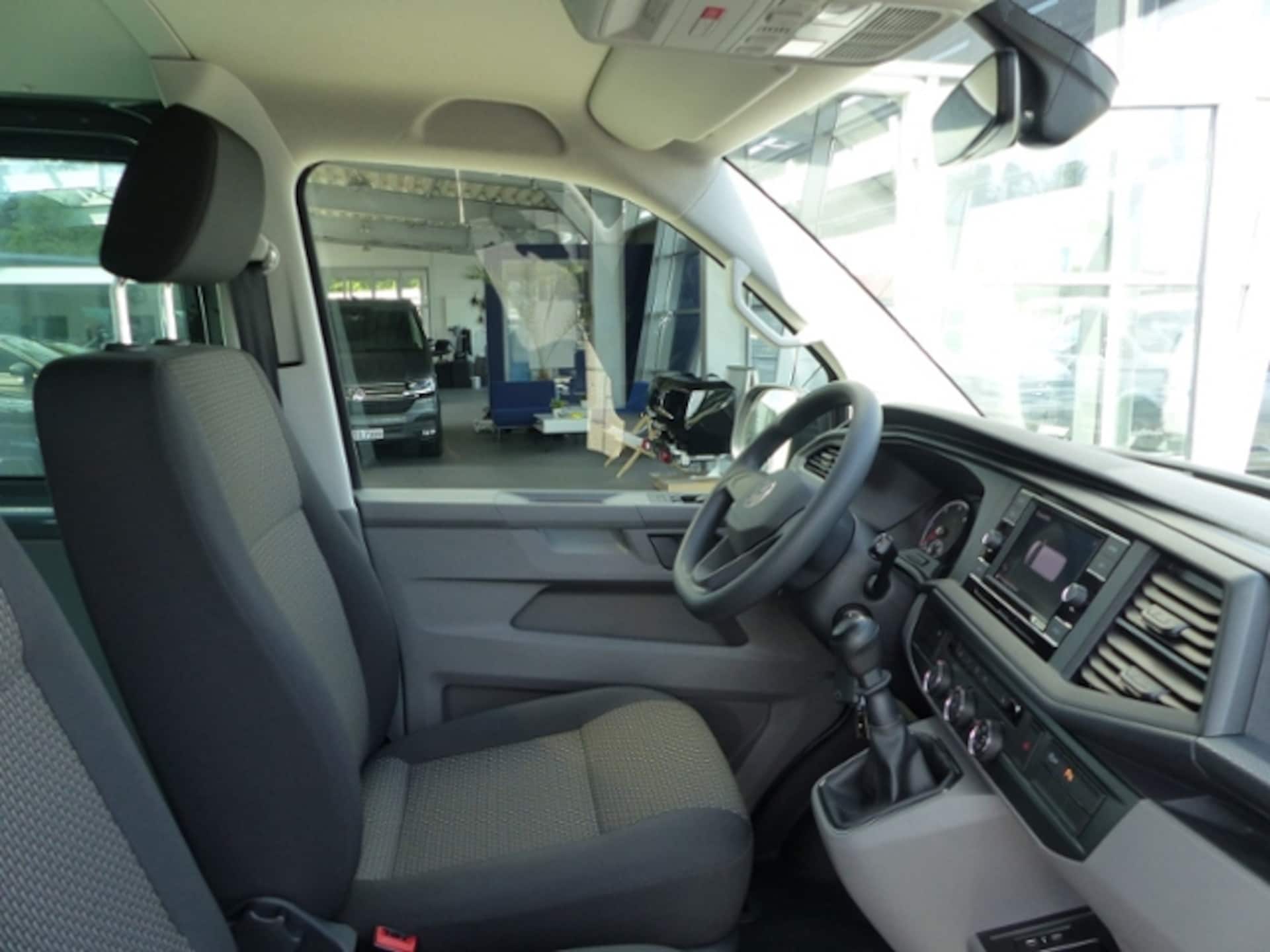 Volkswagen T6.1 Transporter Kombi kurzer Radstand